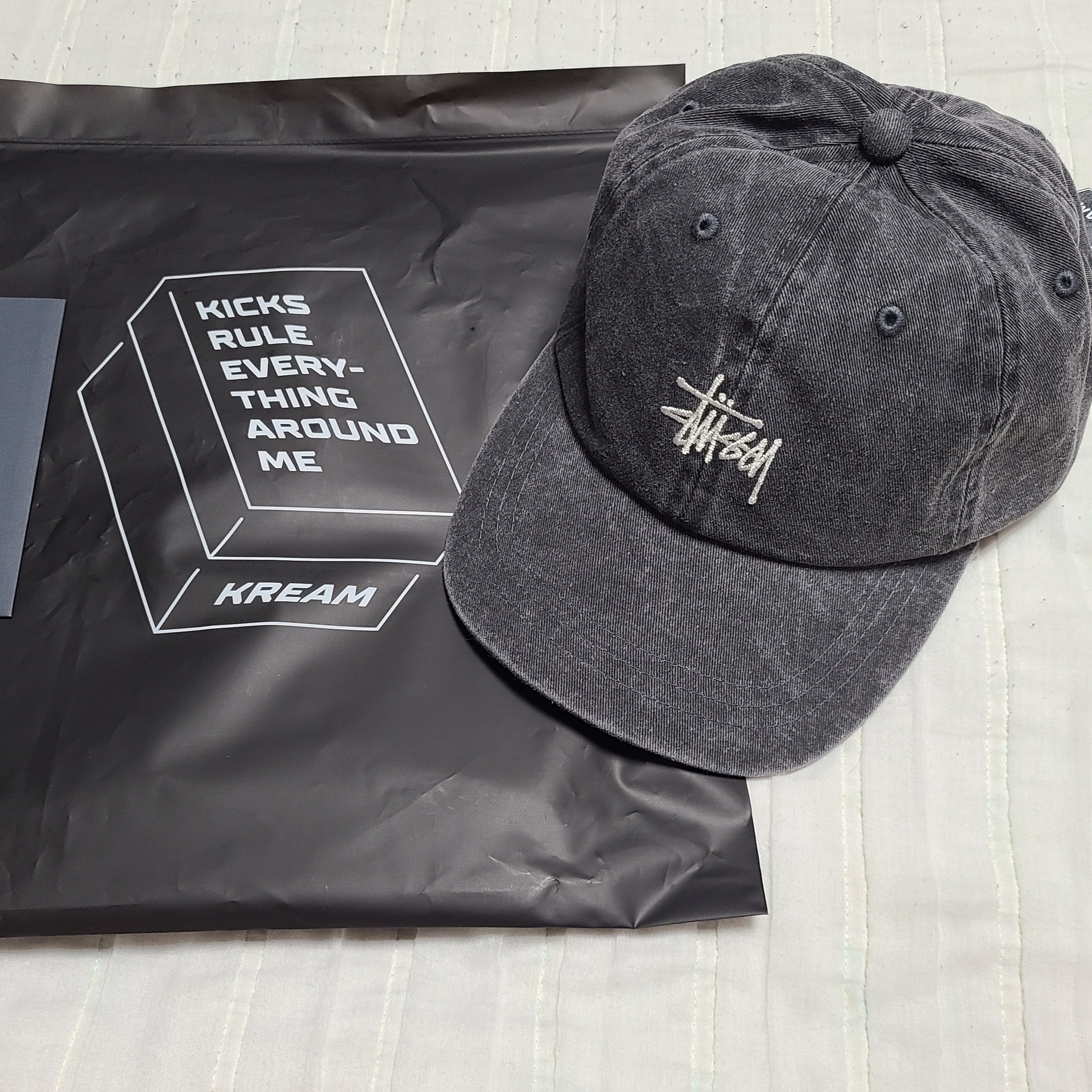 Stussy Washed Stock Low Pro Cap Charcoal 착용 스타일