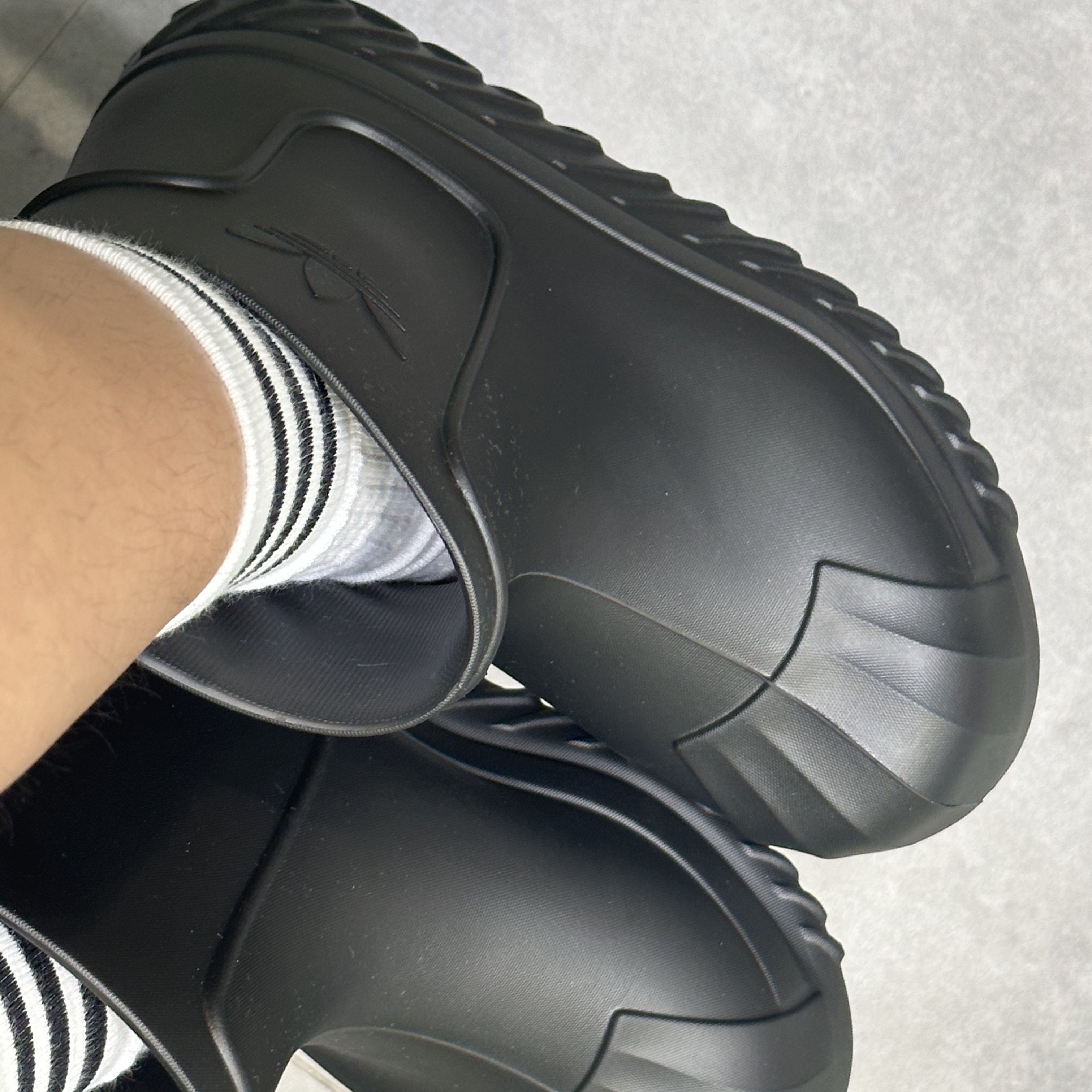 (W) Adidas Adifom Superstar Boot Black 착용 스타일