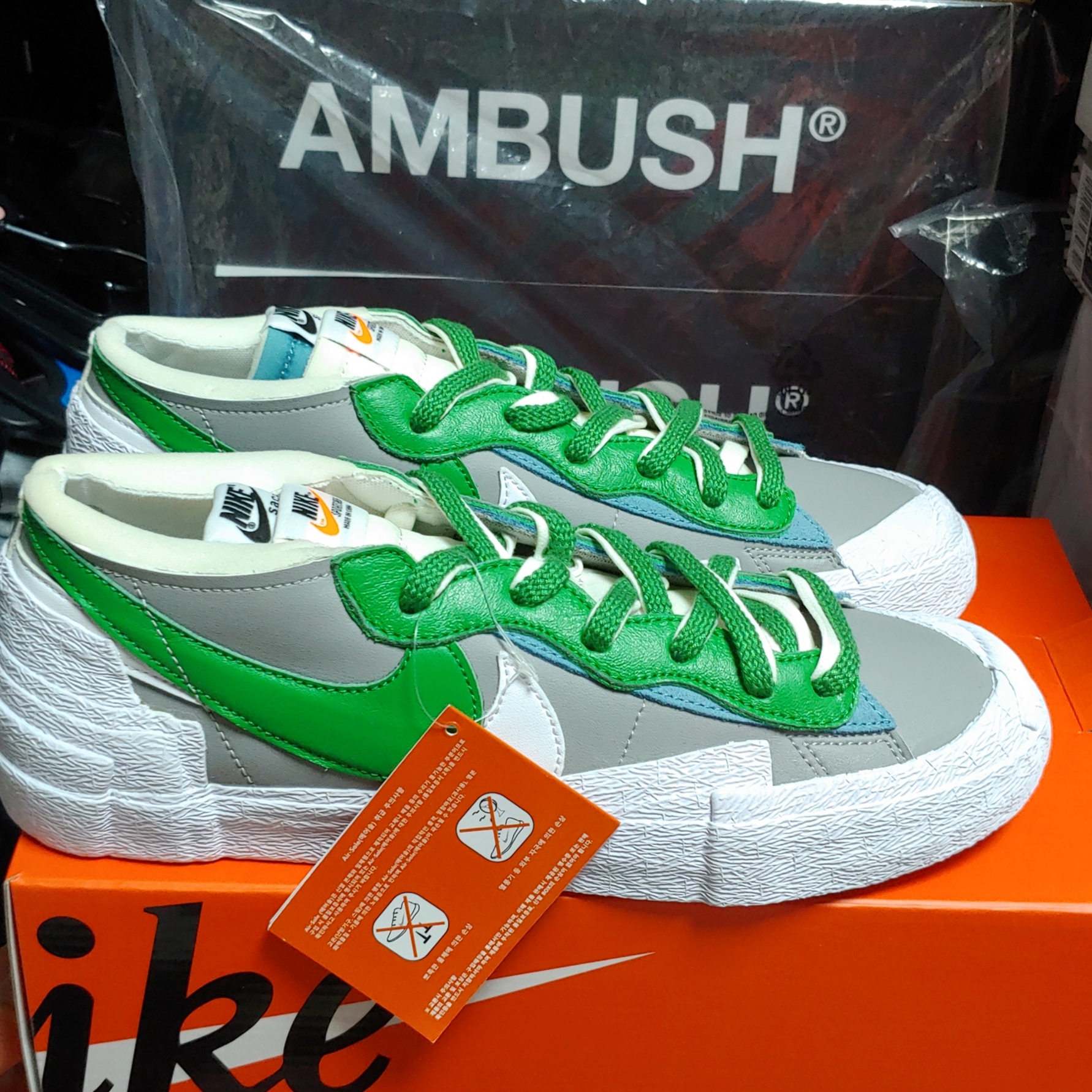 Nike x Sacai Blazer Low Classic Green 착용 스타일 - 1