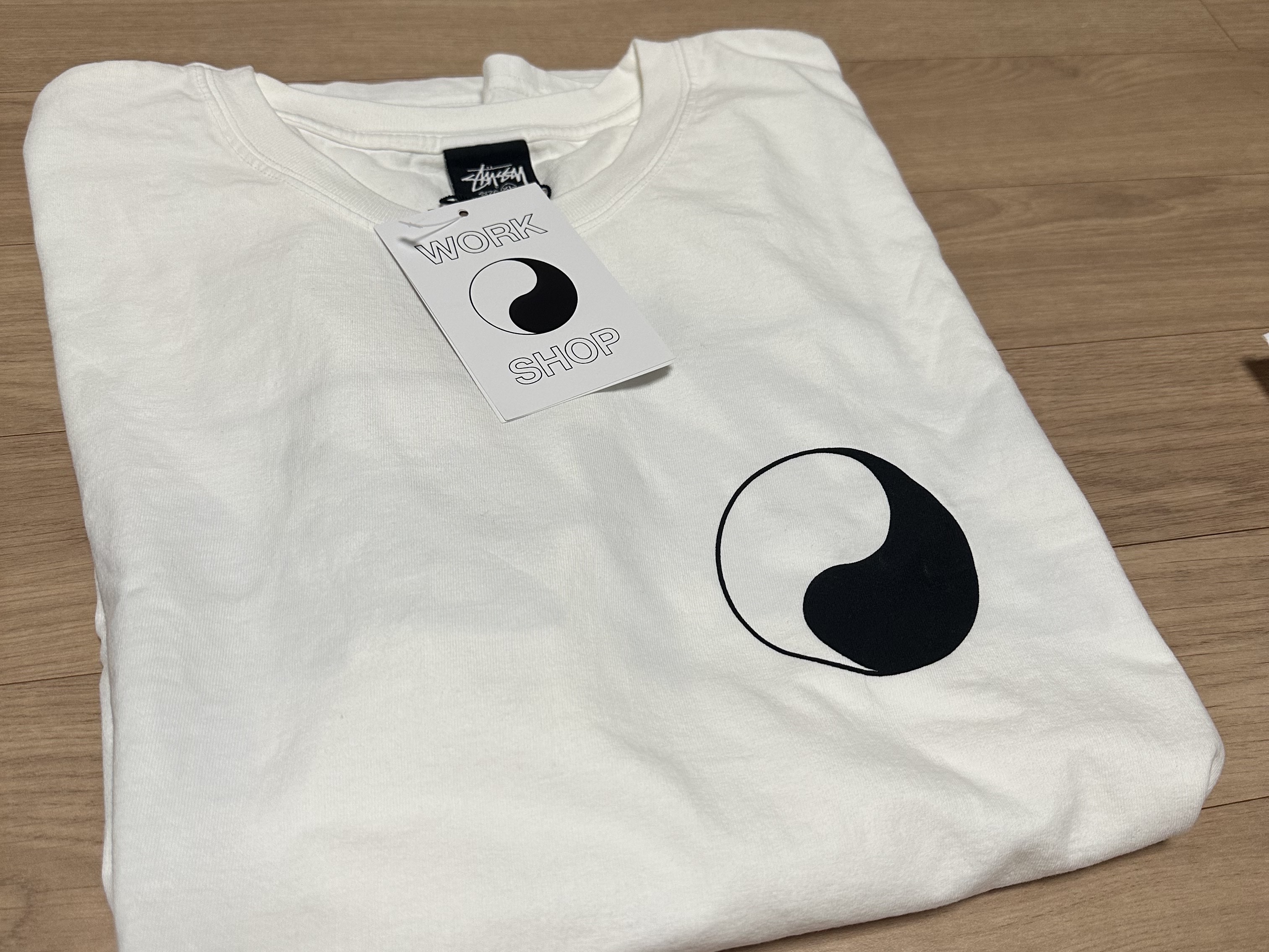 Stussy x Our Legacy Work Shop Yin Yang Pigment Dyed T-Shirt Natural 착용 스타일 - 1
