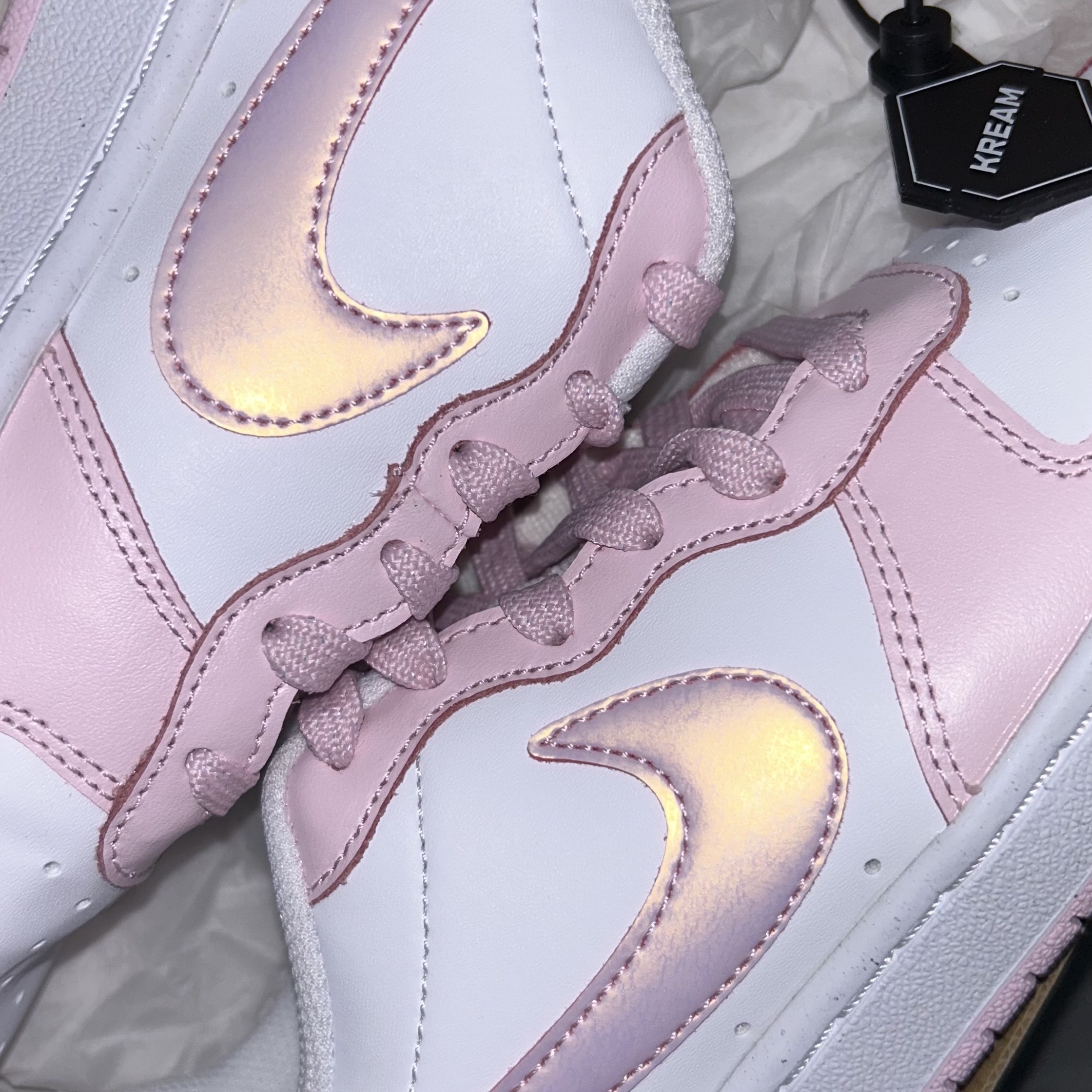 (GS) Nike Court Borough 2 SE White Pink Foam 착용 스타일
