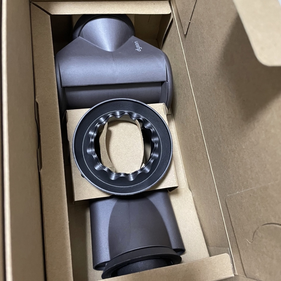 Dyson Supersonic Hair Dryer Professional Silver Nickel (Korean Ver.) 착용 스타일