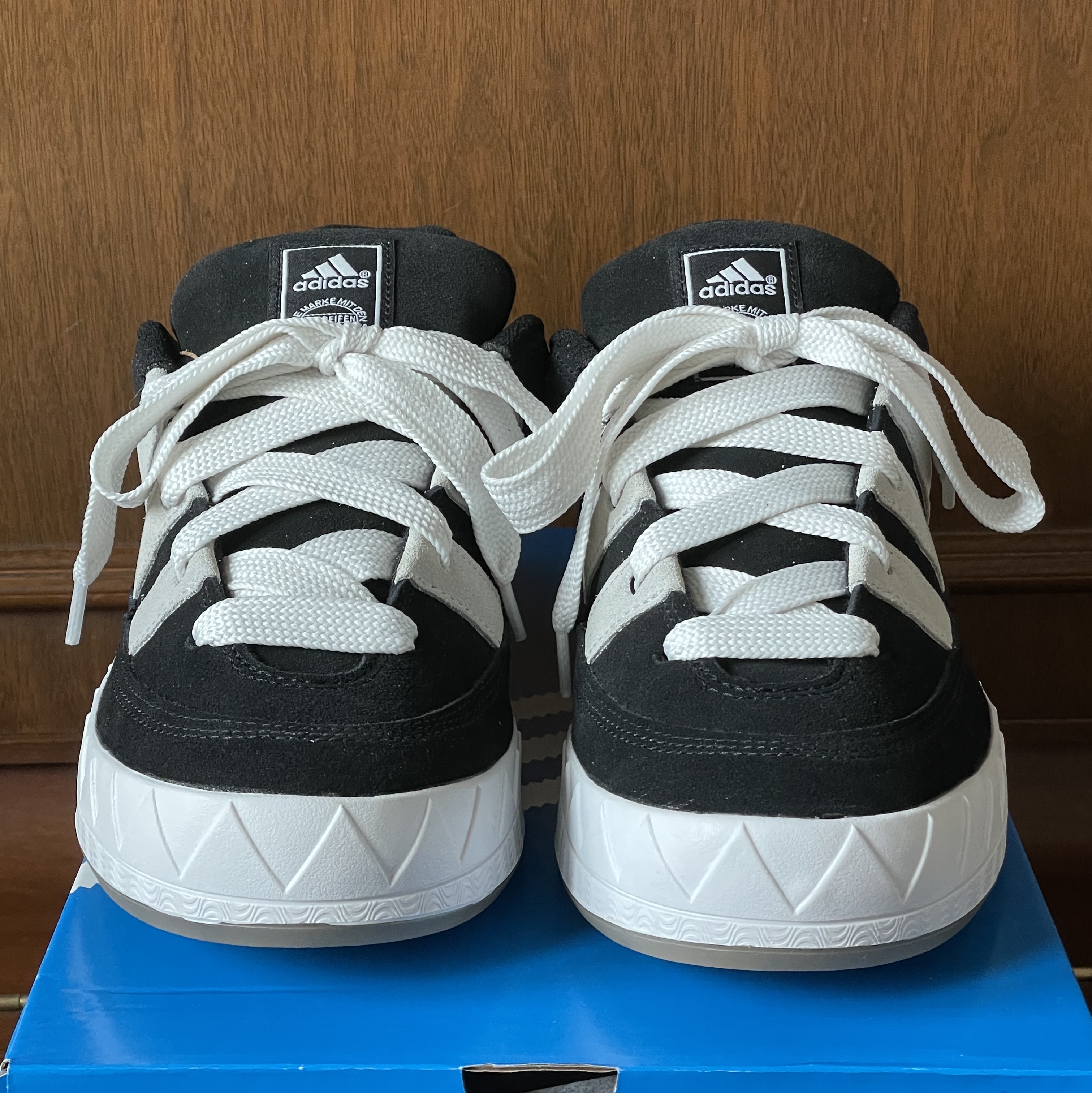 Adidas Adimatic Core Black 착용 스타일 - 3