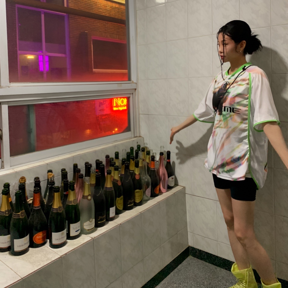 Supreme Feedback Soccer Jersey White - 23SS 착용 스타일