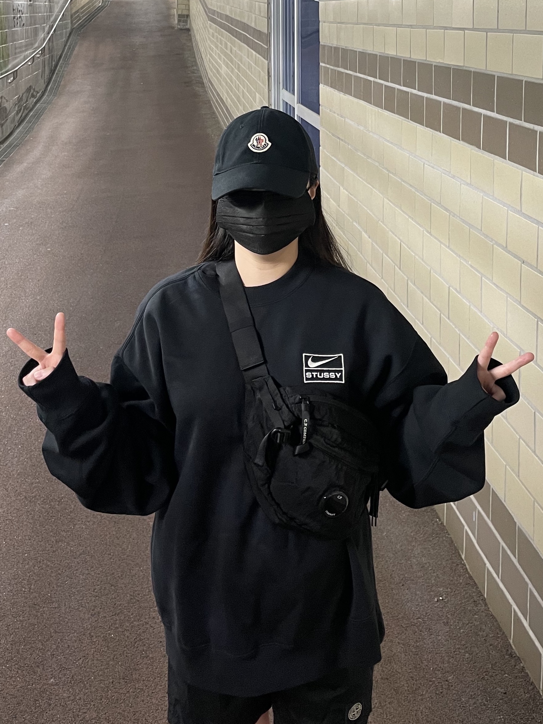 Nike x Stussy NRG Washed Fleece Crewneck Black (DO5310-010), Stone Island B0943 Nylon Metal Swimming Trunk Black - 22SS 착용 스타일