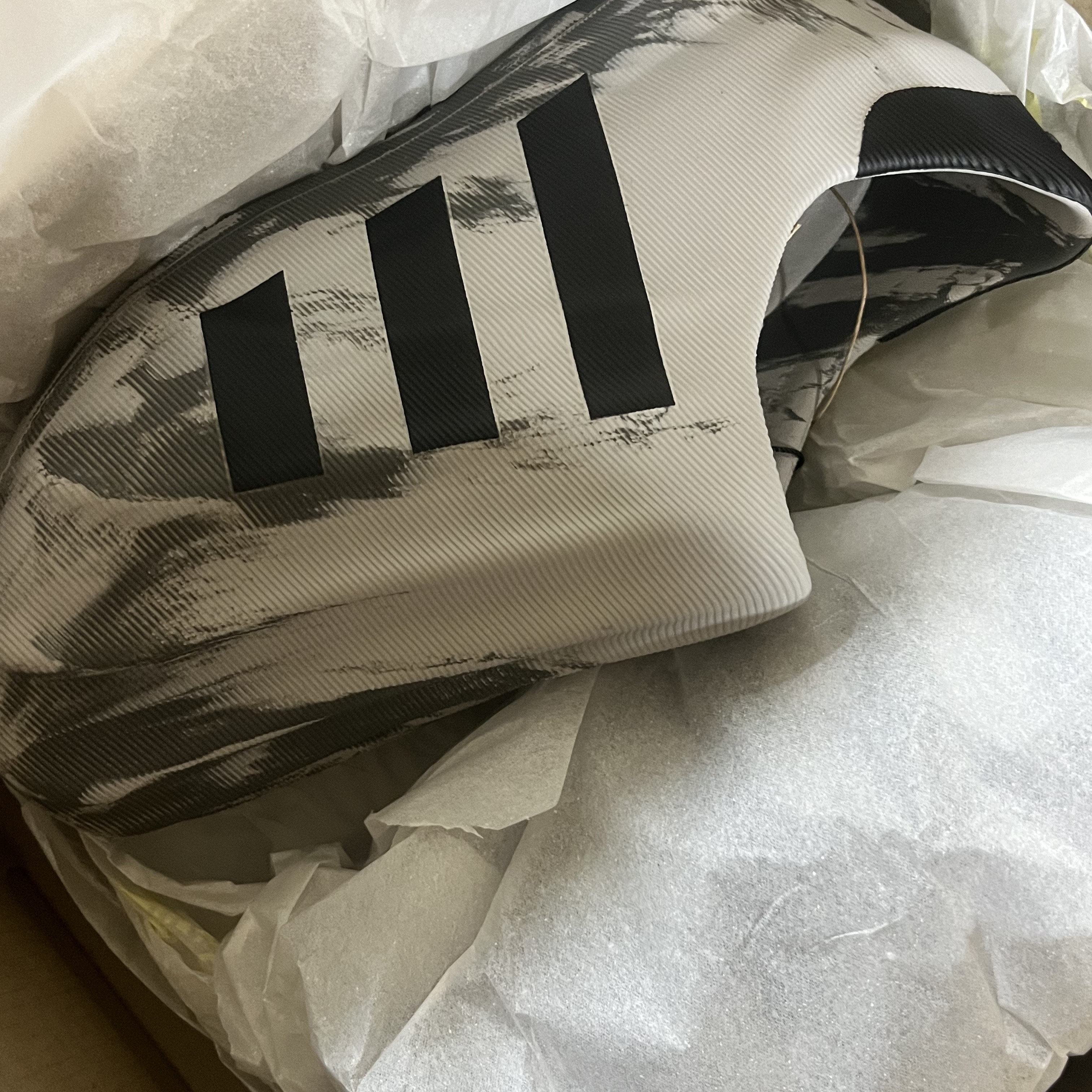 Adidas Adifom Superstar Clear Granite 착용 스타일