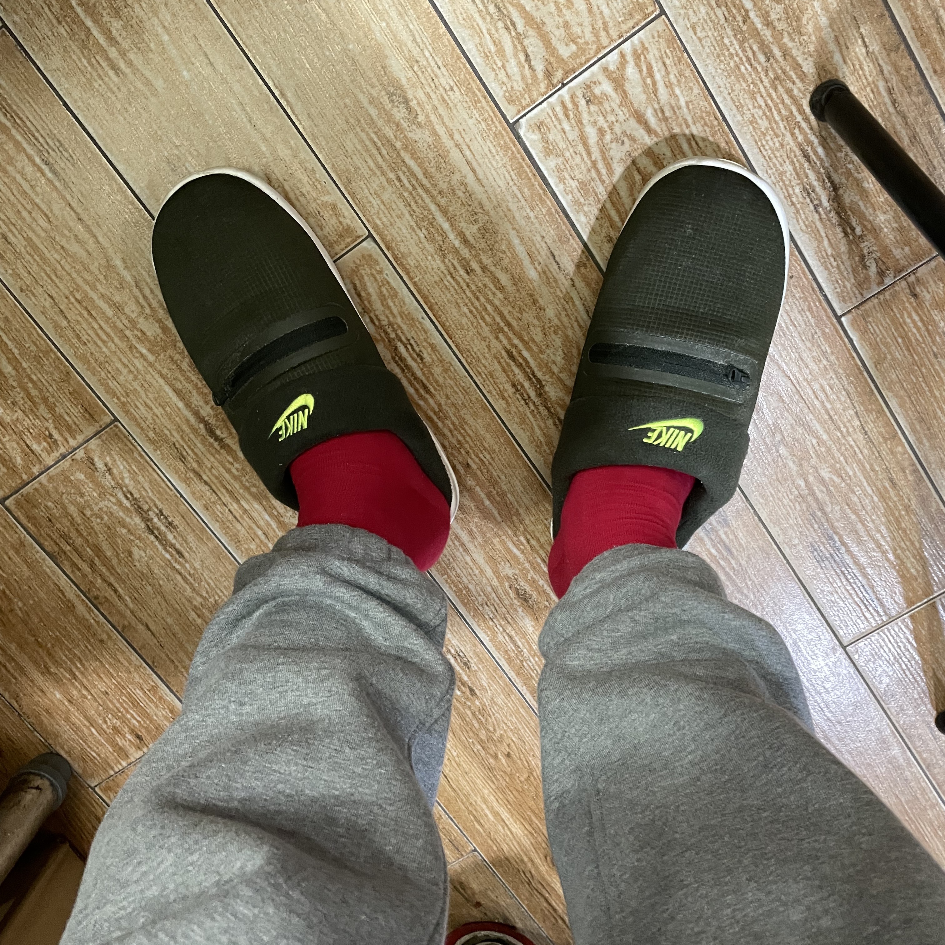Nike Burrow Cargo Khaki 착용 스타일