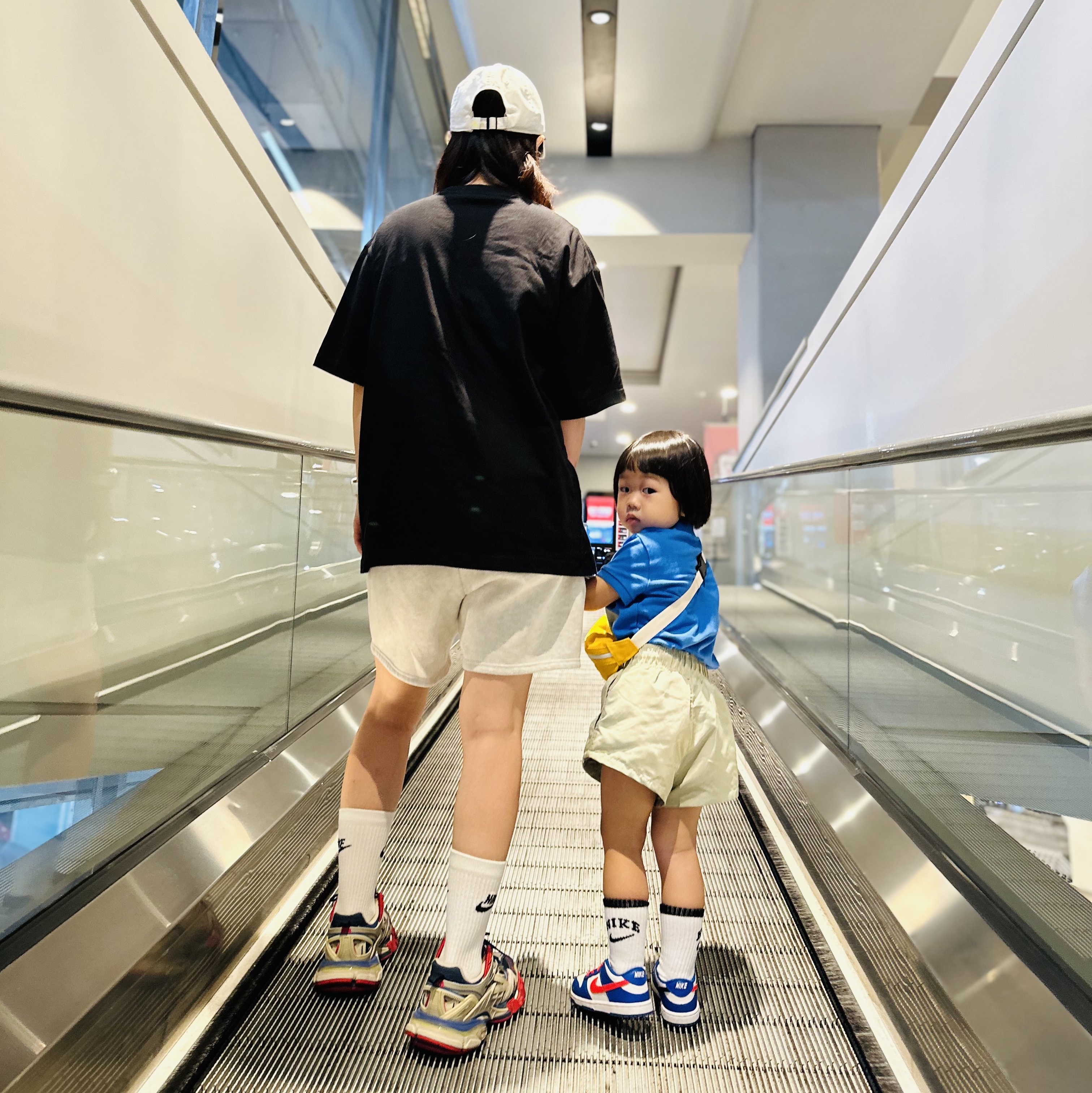 (TD) Nike Dunk Low Bright Crimson Game Royal, (W) Balenciaga Track.2 Sneakers Blue Red 2019 ์ฐฉ์ฉ ์คํ์ผ - 3