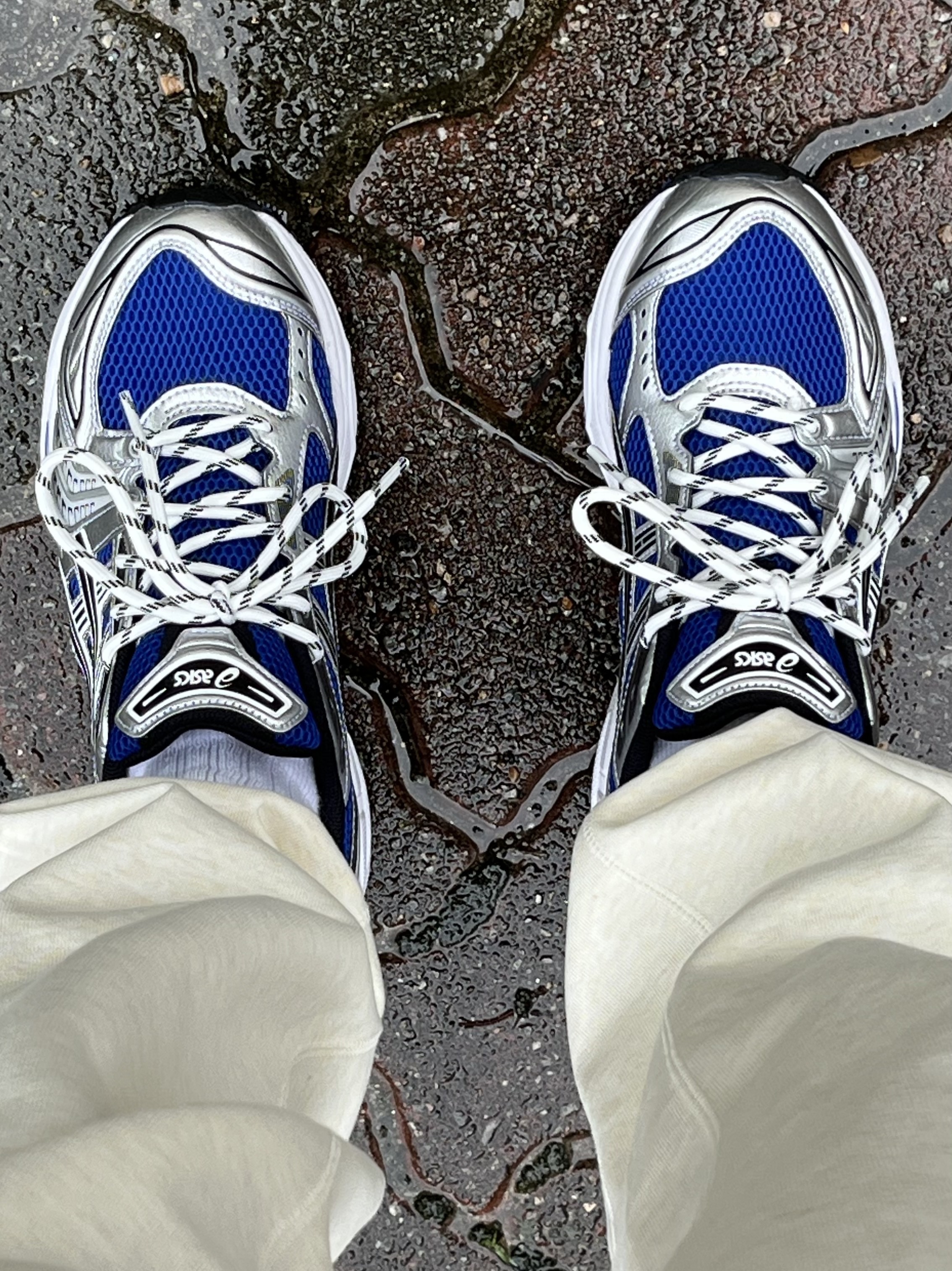 Asics Gel-Kayano 14 Monaco Blue Black 착용 스타일