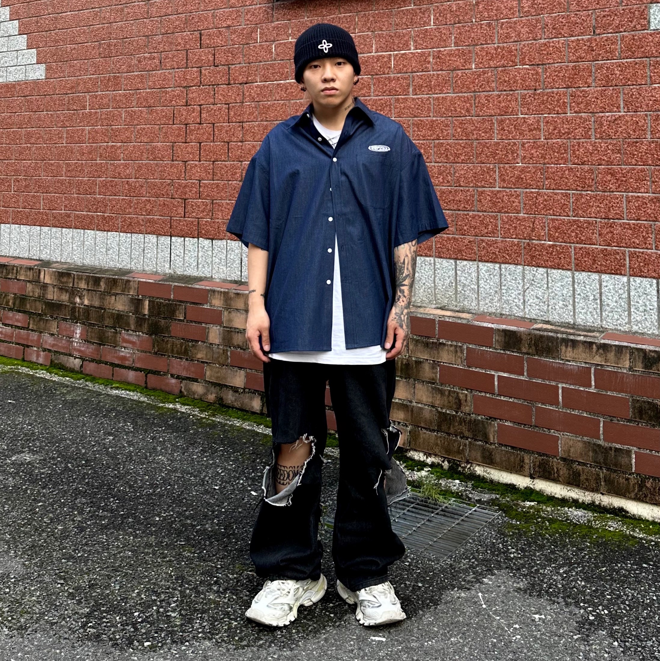 Balenciaga Track.2 Sneakers White 착용 스타일 - 2