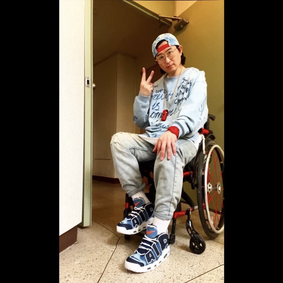 Nike Air More Uptempo 96 Denim 착용 스타일