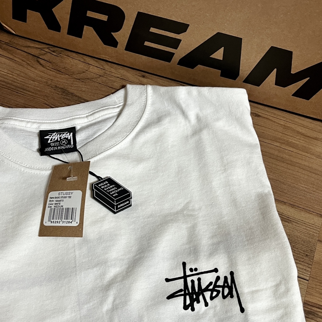 Stussy Basic Stussy T-Shirt White 2023 착용 스타일