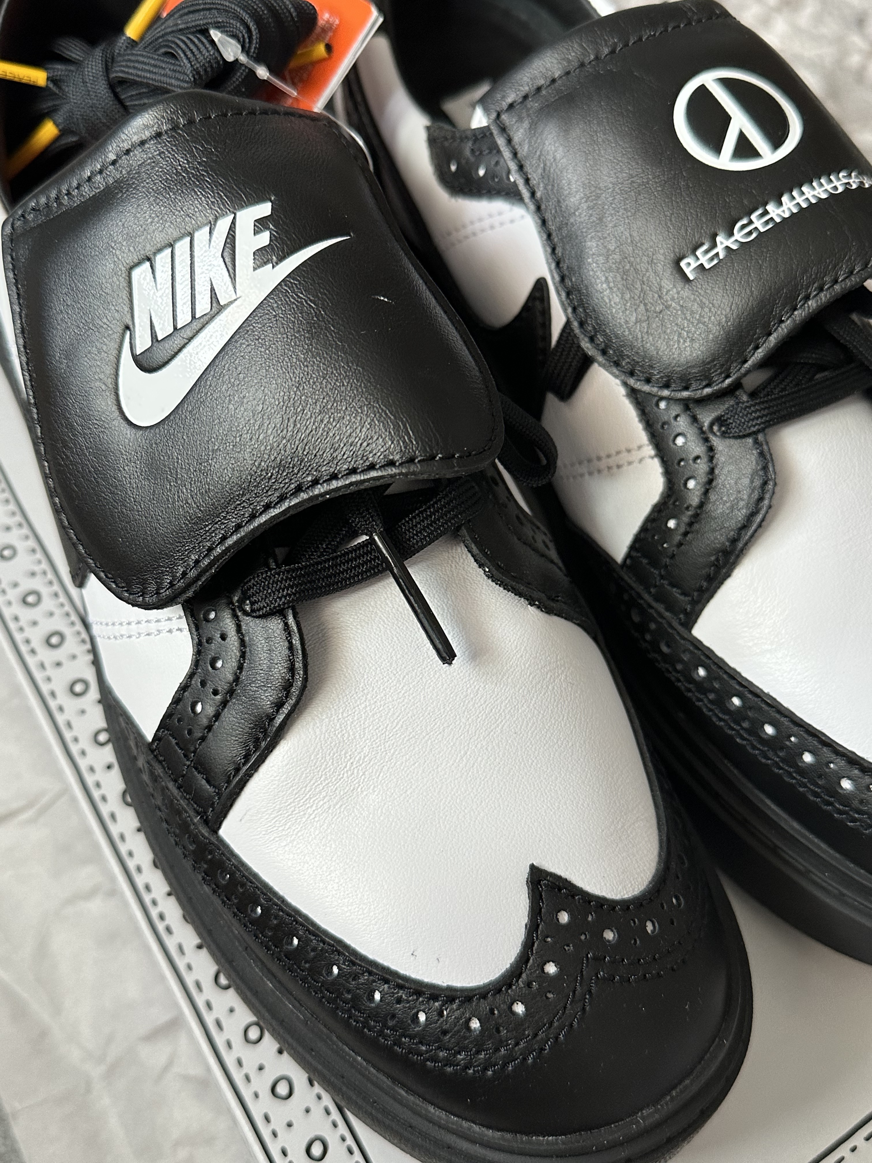 Nike x Peaceminusone Kwondo1 Black and White 착용 스타일