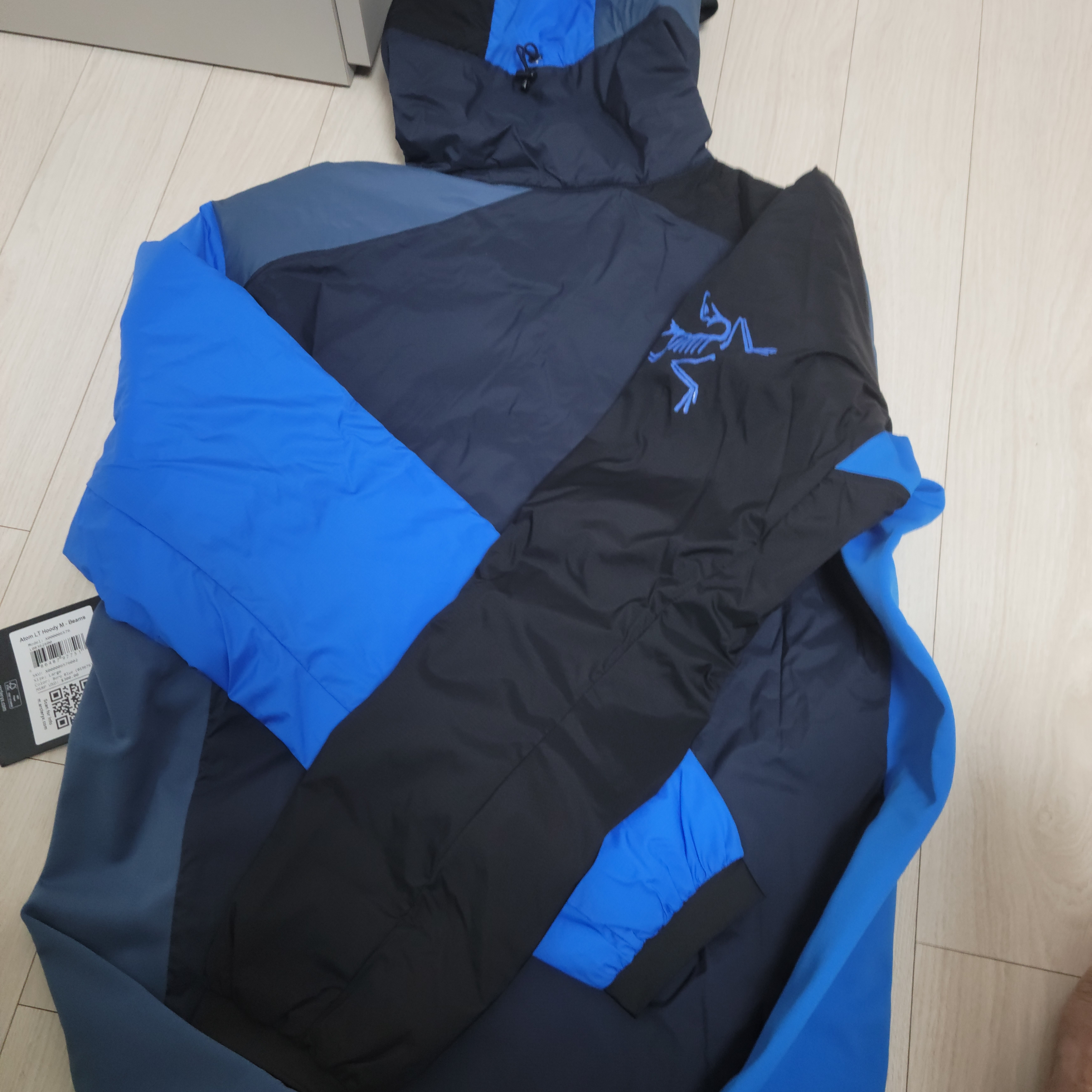 Arc'teryx x Beams Atom LT Hoody Boro Blue 착용 스타일 - 1
