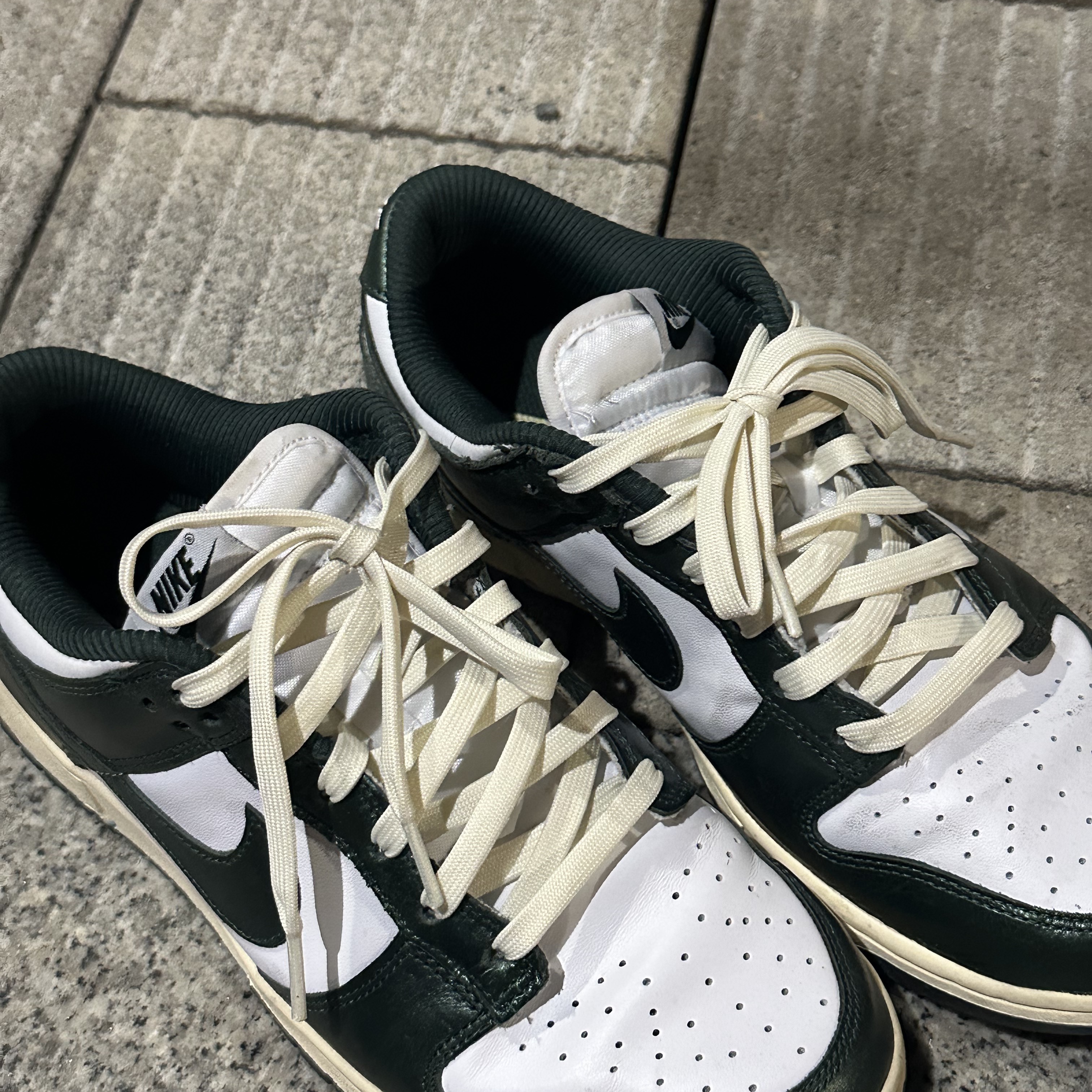 (W) Nike Dunk Low Vintage Green 착용 스타일
