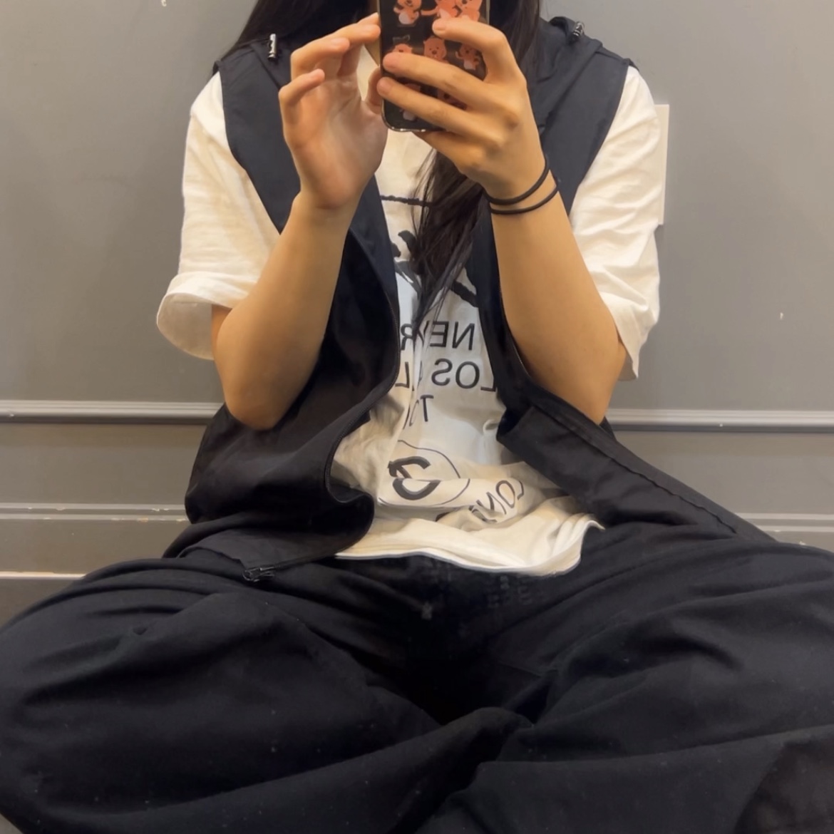 Stussy World Tour T-Shirt White 착용 스타일 - 1