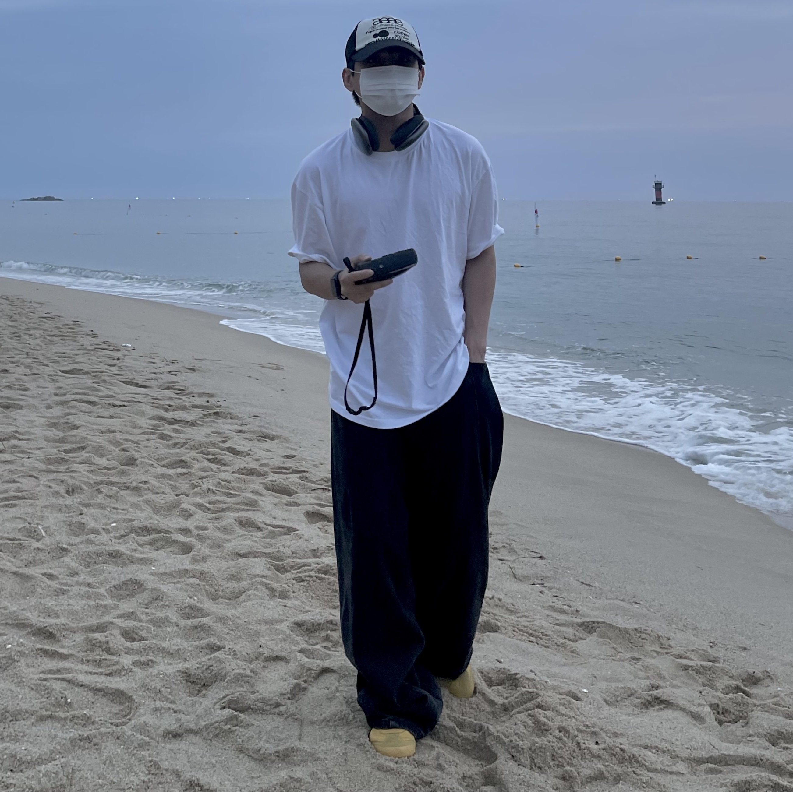 Onitsuka Tiger Mexico 66 Yellow Black, Aeae Web Logo Mesh Cap Black 착용 스타일 - 2