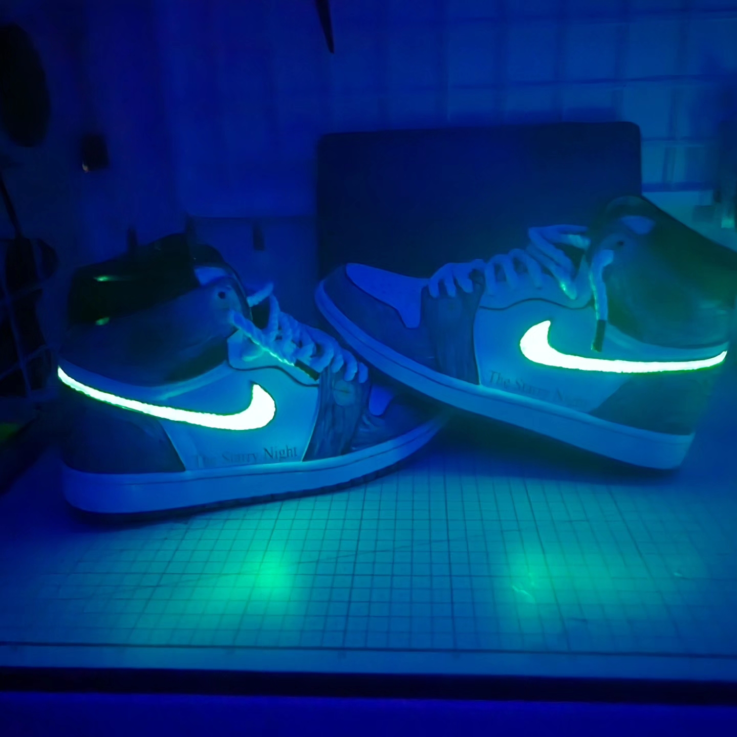 Jordan 1 Retro High OG Dark Marina Blue 착용 스타일 - 1