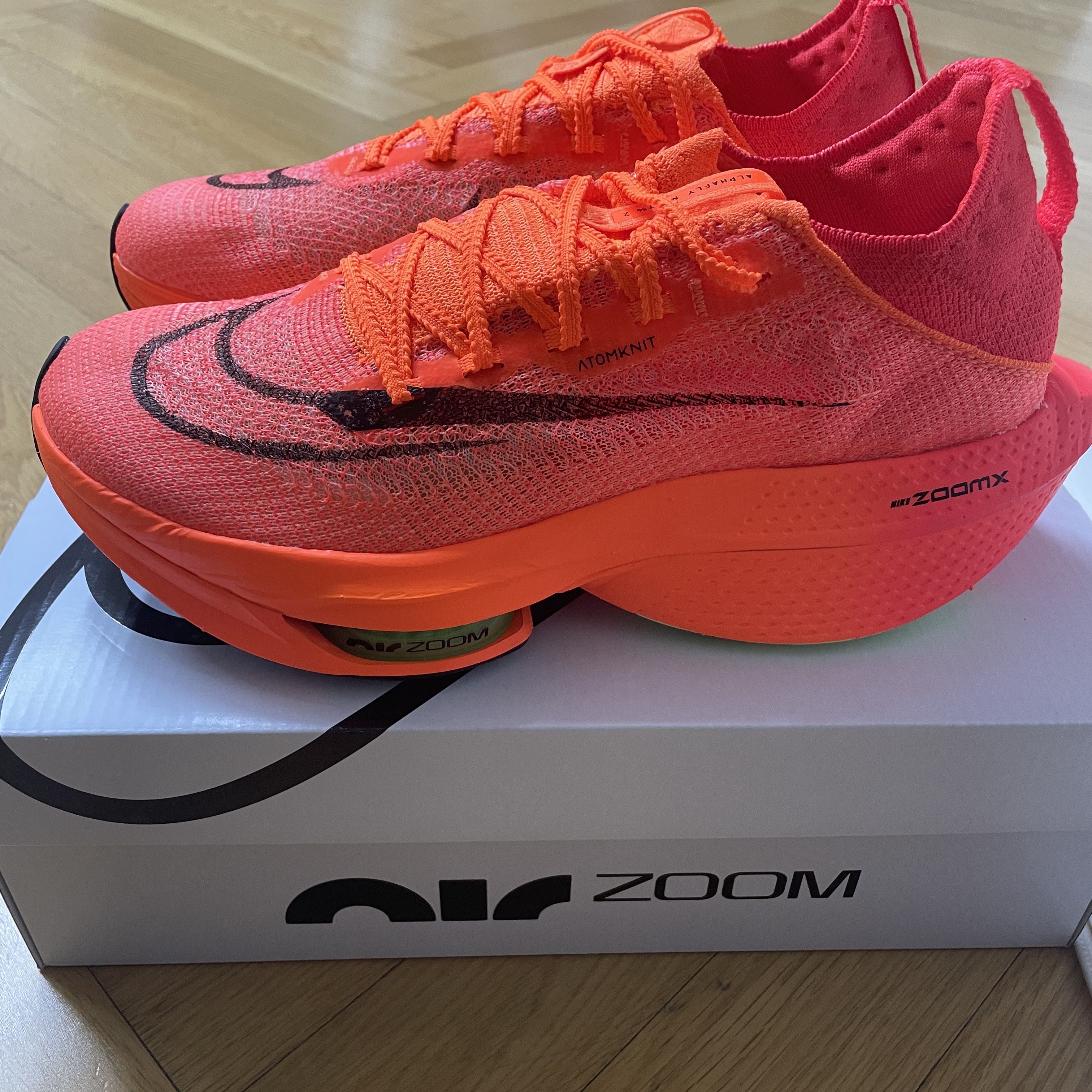 Nike Air Zoom Alphafly Next% 2 Total Orange 착용 스타일