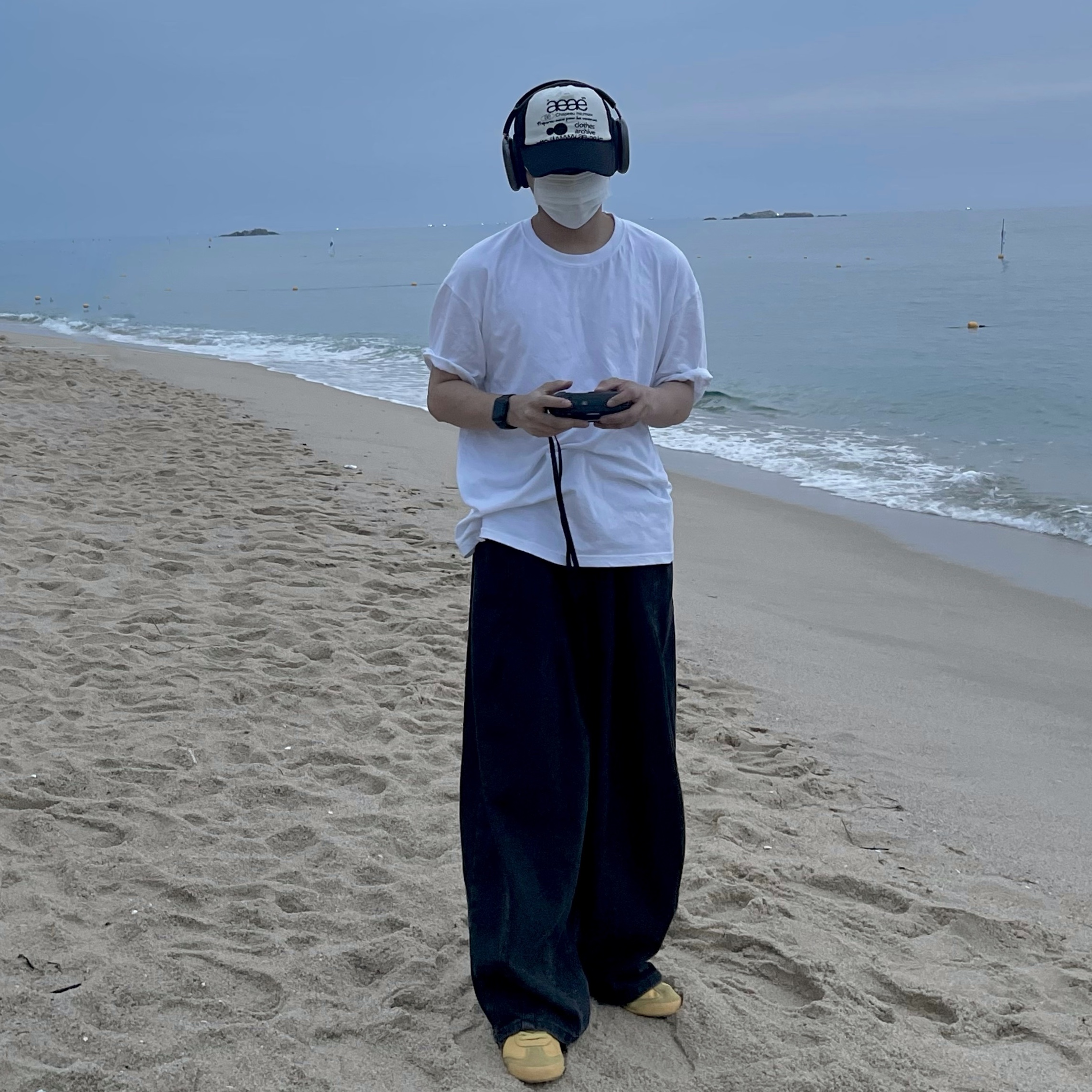 Onitsuka Tiger Mexico 66 Yellow Black, Aeae Web Logo Mesh Cap Black 착용 스타일 - 3