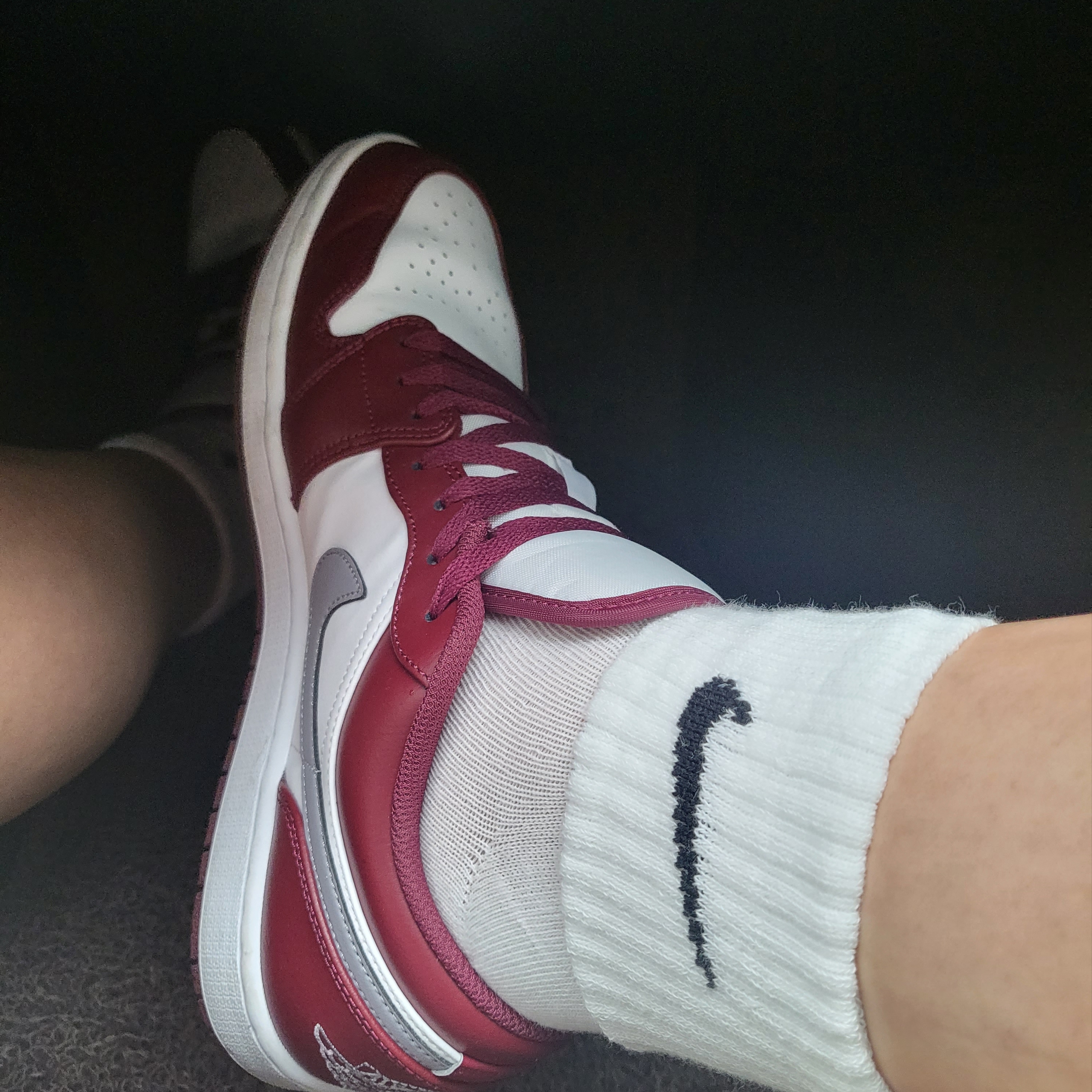 Nike Everyday Lightweight Training Crew Socks White (3 Pack/Korean Ver.) 착용 스타일