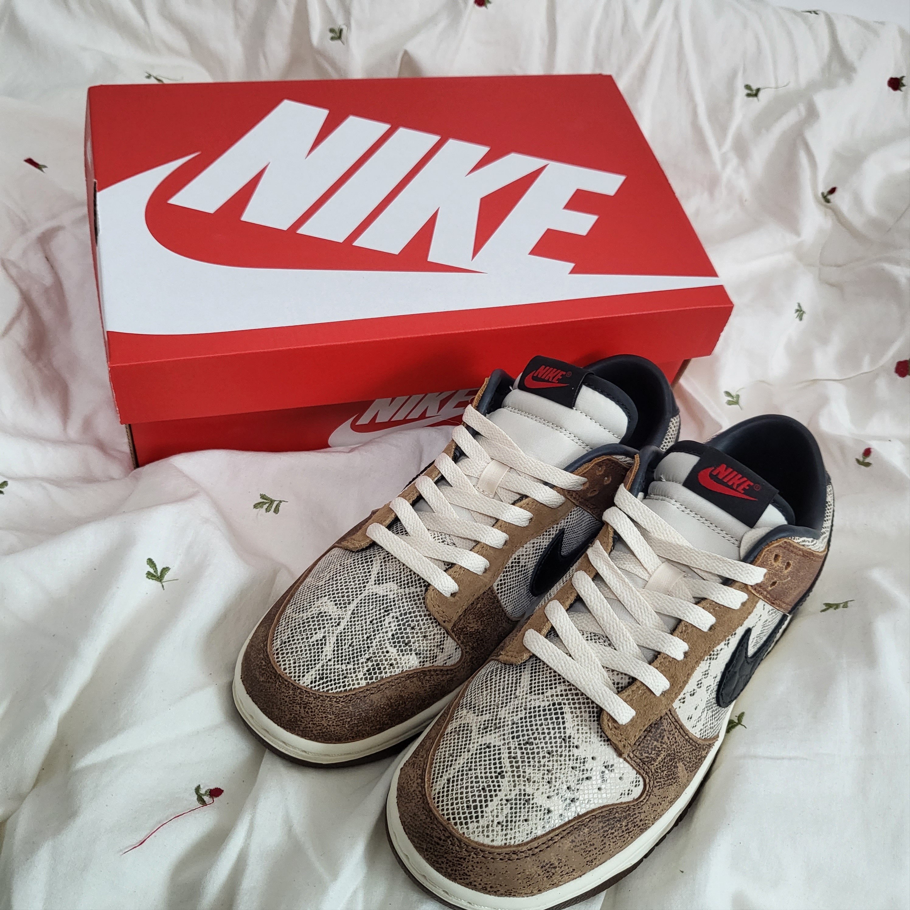 Nike Dunk Low PRM Head to Head 착용 스타일 - 2