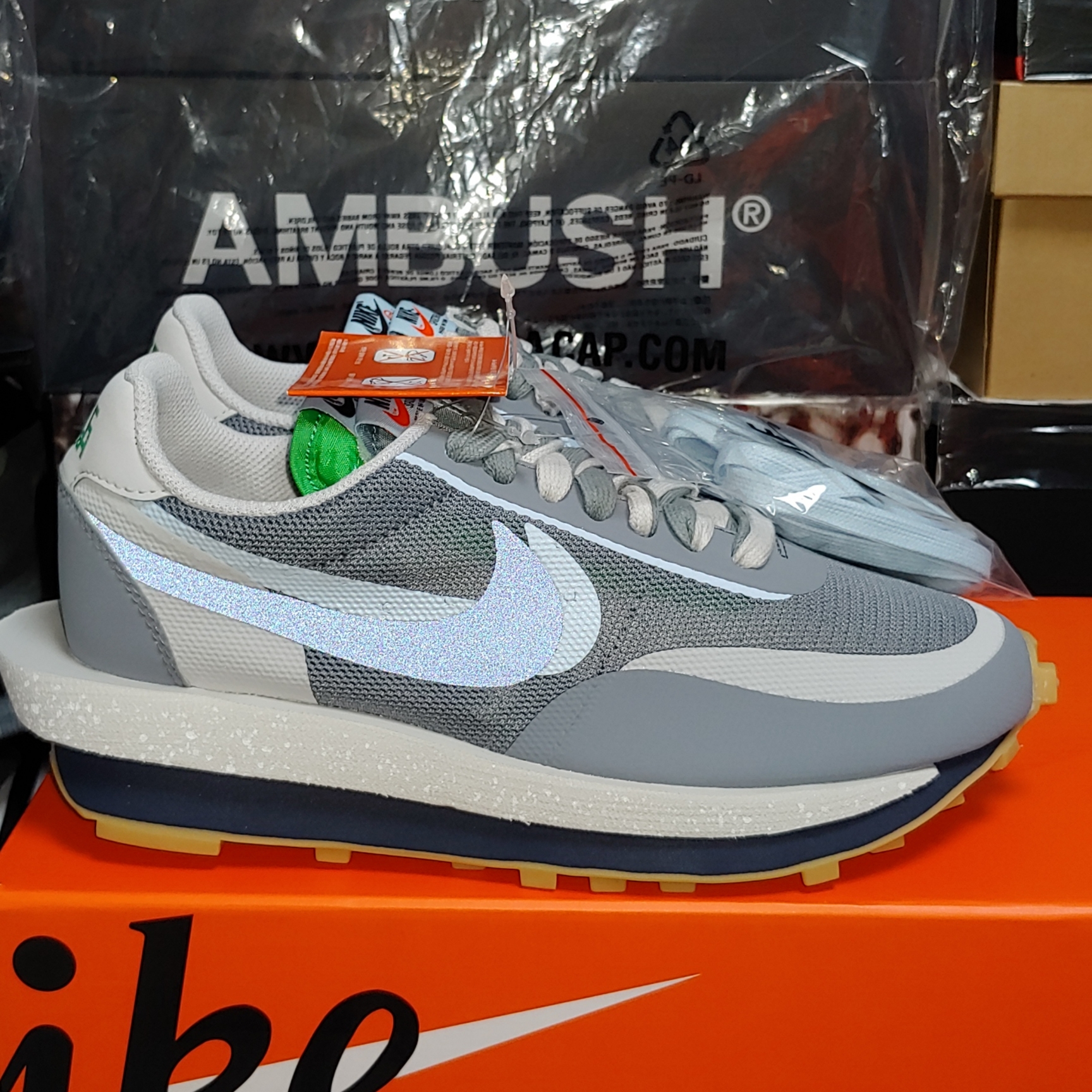 Nike x Sacai x Clot LDWaffle Cool Grey 착용 스타일 - 1