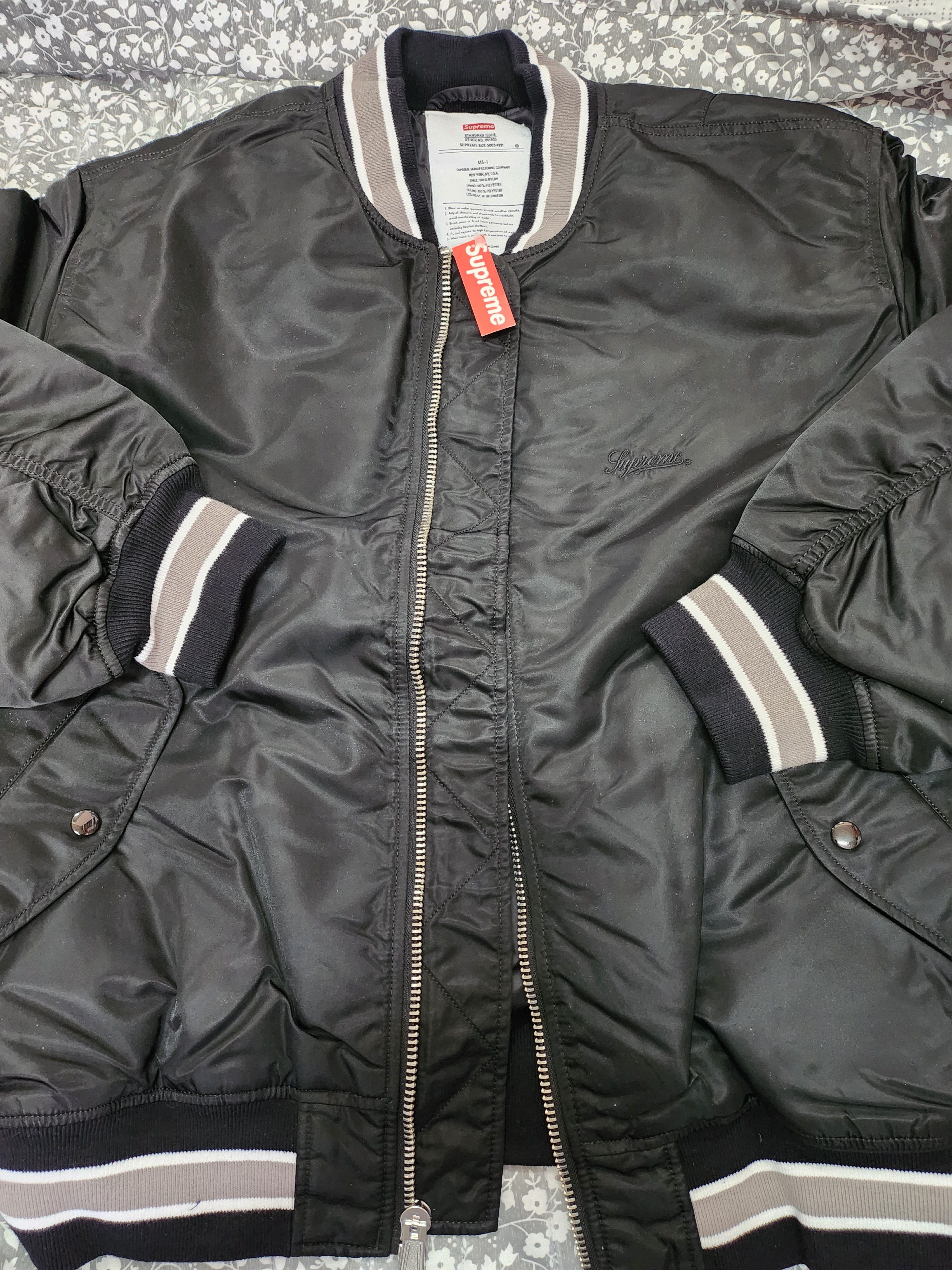 슈프림 세컨드 투 논 MA-1 자켓 블랙 - 22SS | Supreme | KREAM