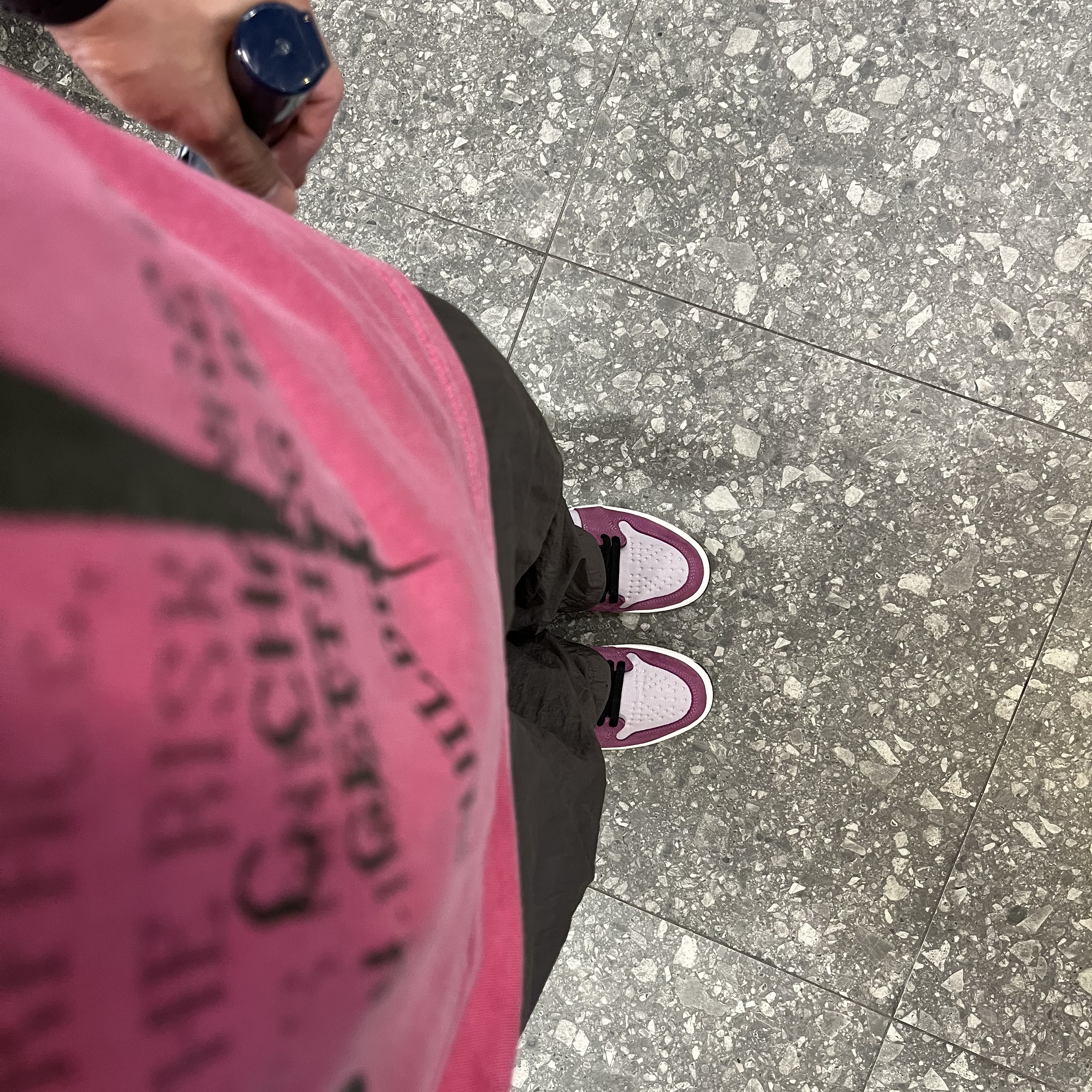 Jordan 1 Element Gore-Tex Berry 착용 스타일