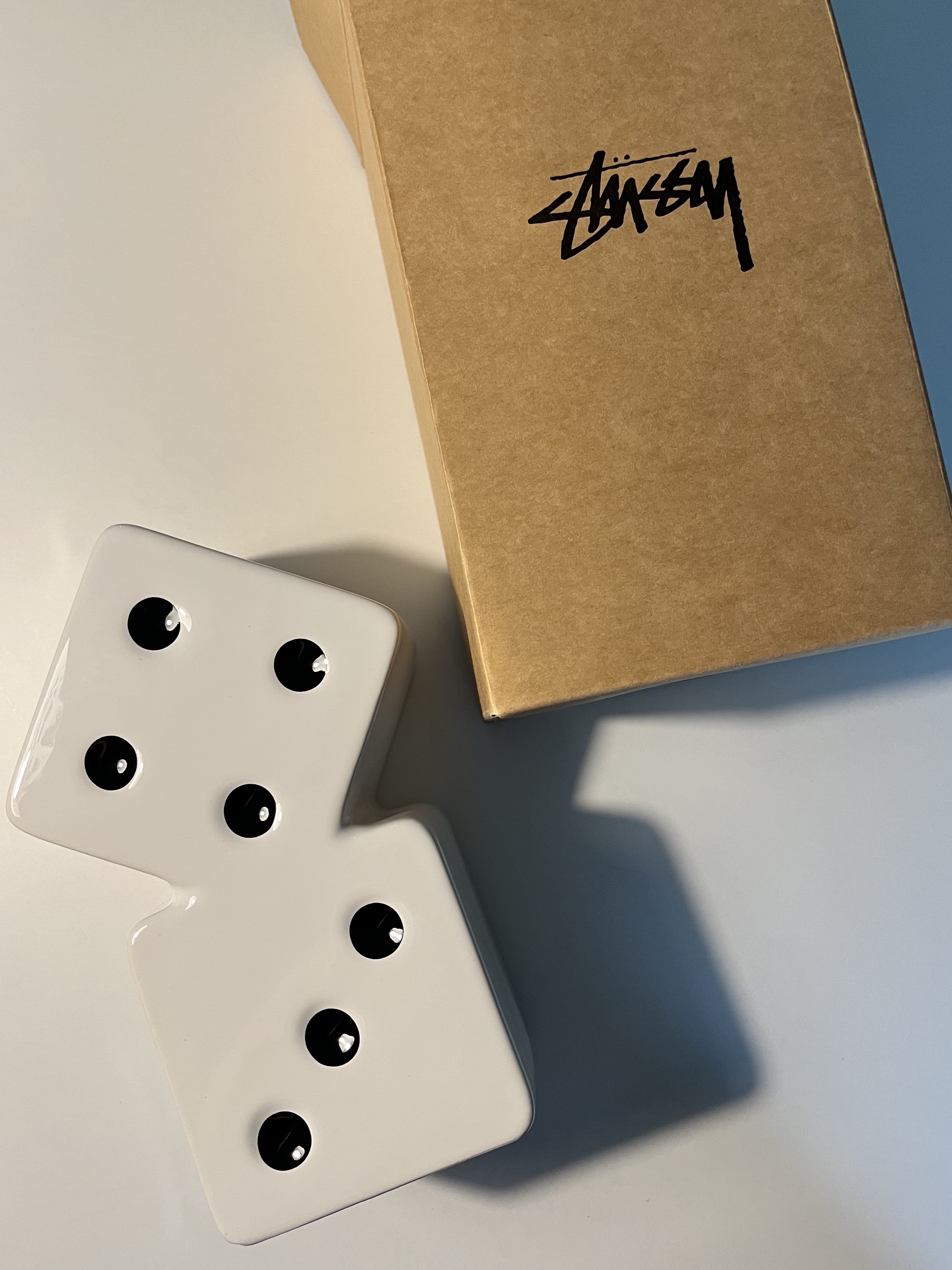 Stussy Ceramic Dice Vase White, Lego Wildflower Bouquet 착용 스타일 - 2