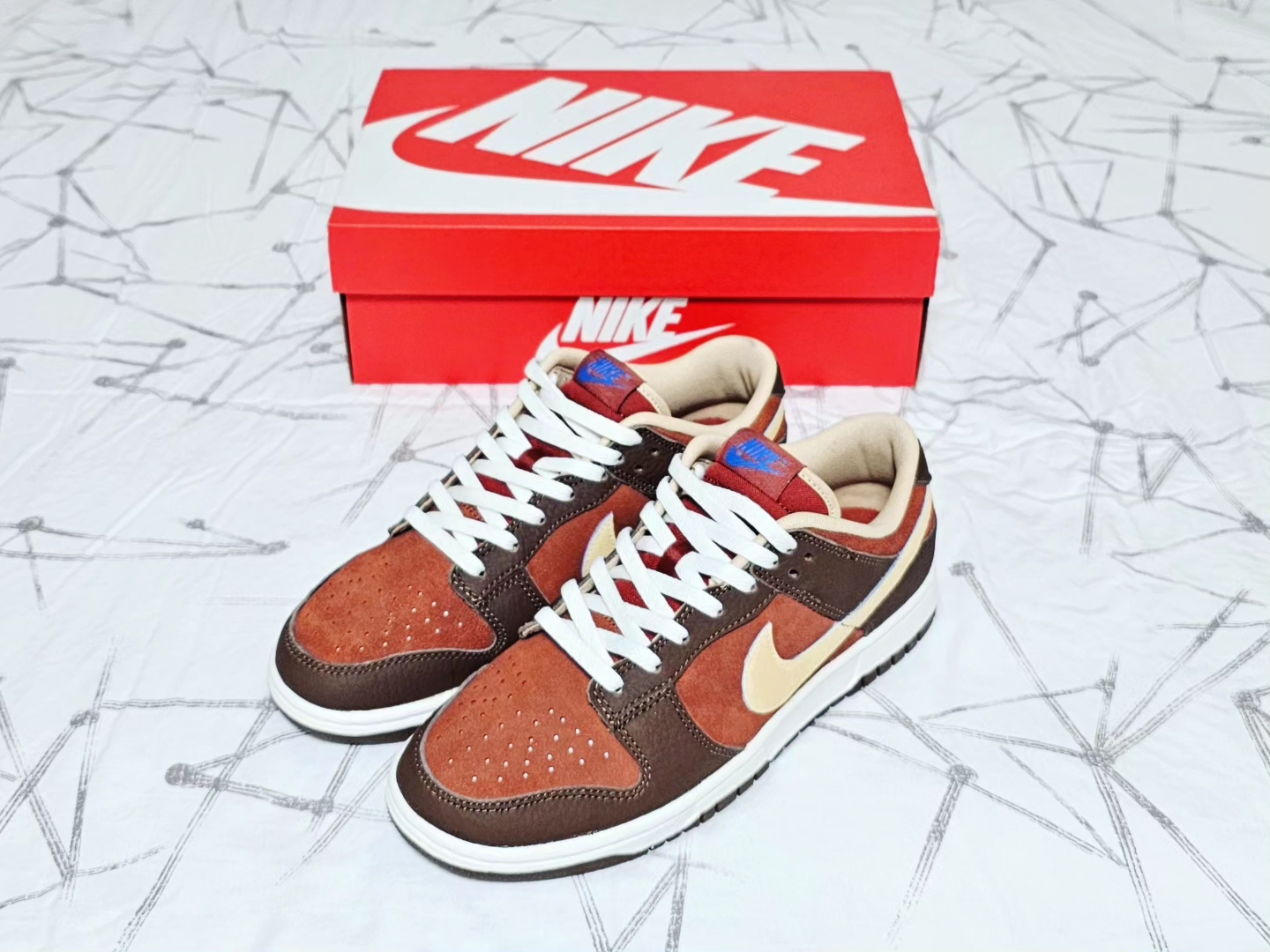 Nike Dunk Low Retro PRM Mars Stone 착용 스타일 - 1