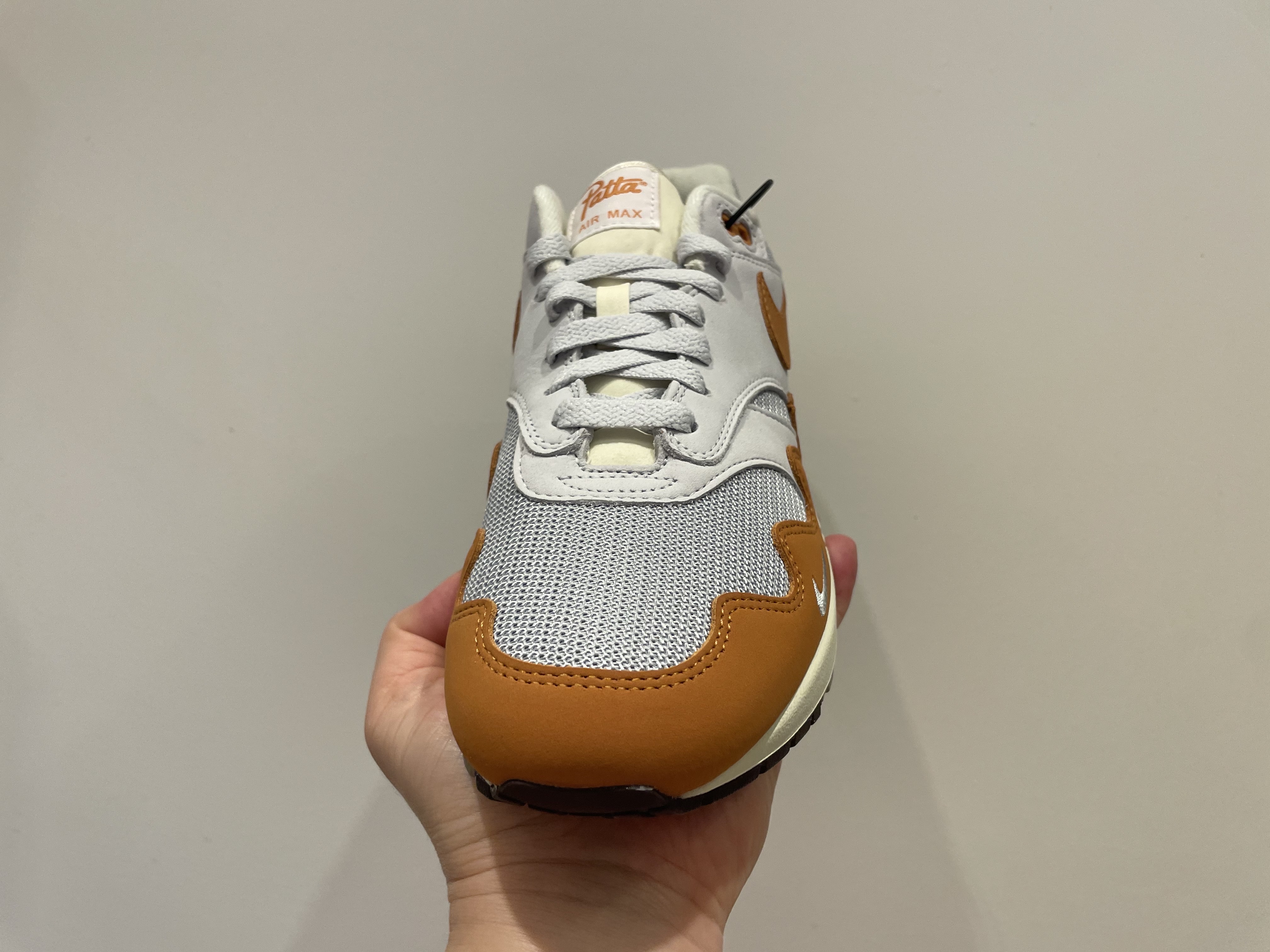 Nike x Patta Air Max 1 Monarch 착용 스타일 - 4