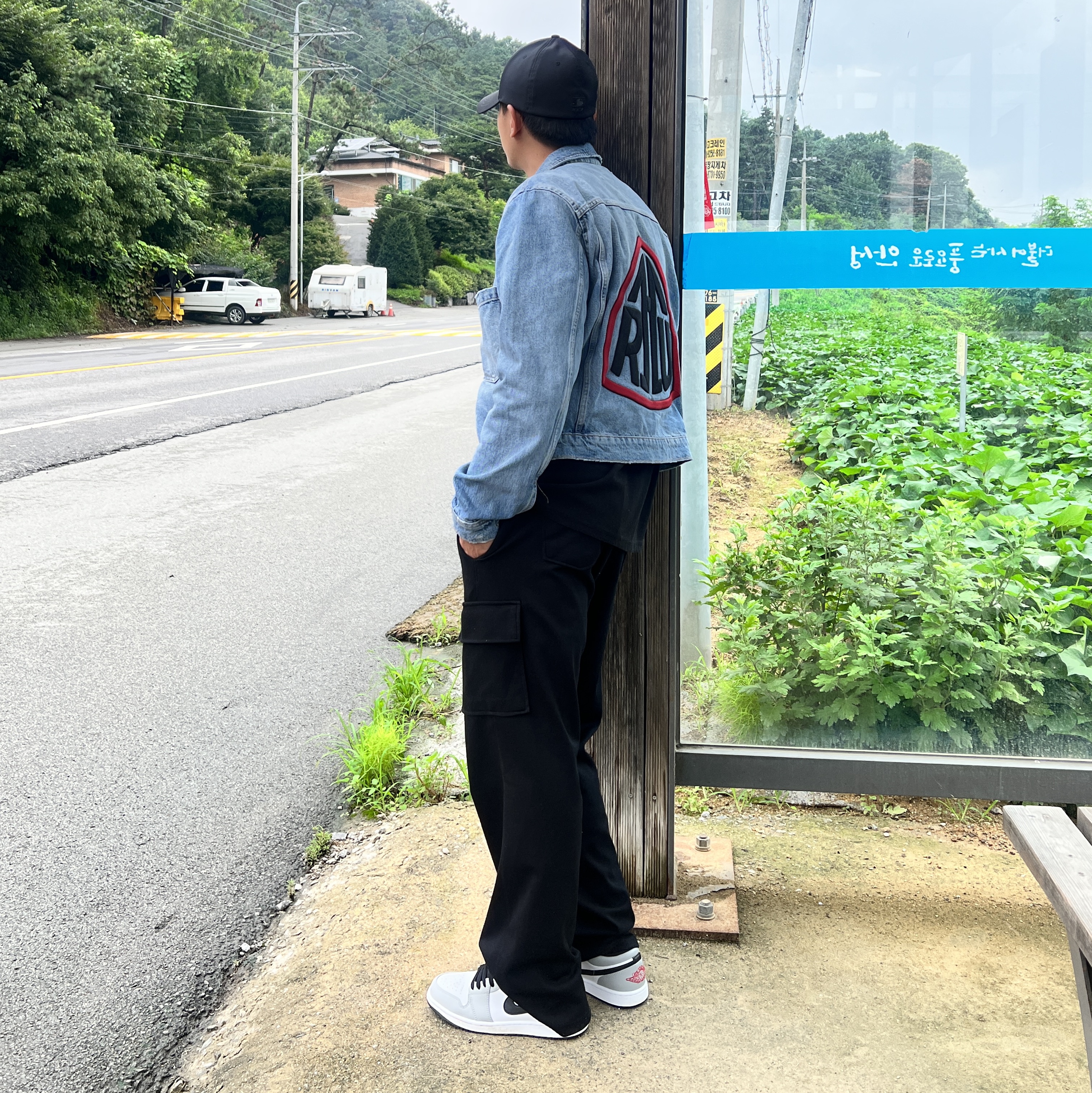 Zara x Rhuigi Cropped Denim Jumper Medium Blue 착용 스타일
