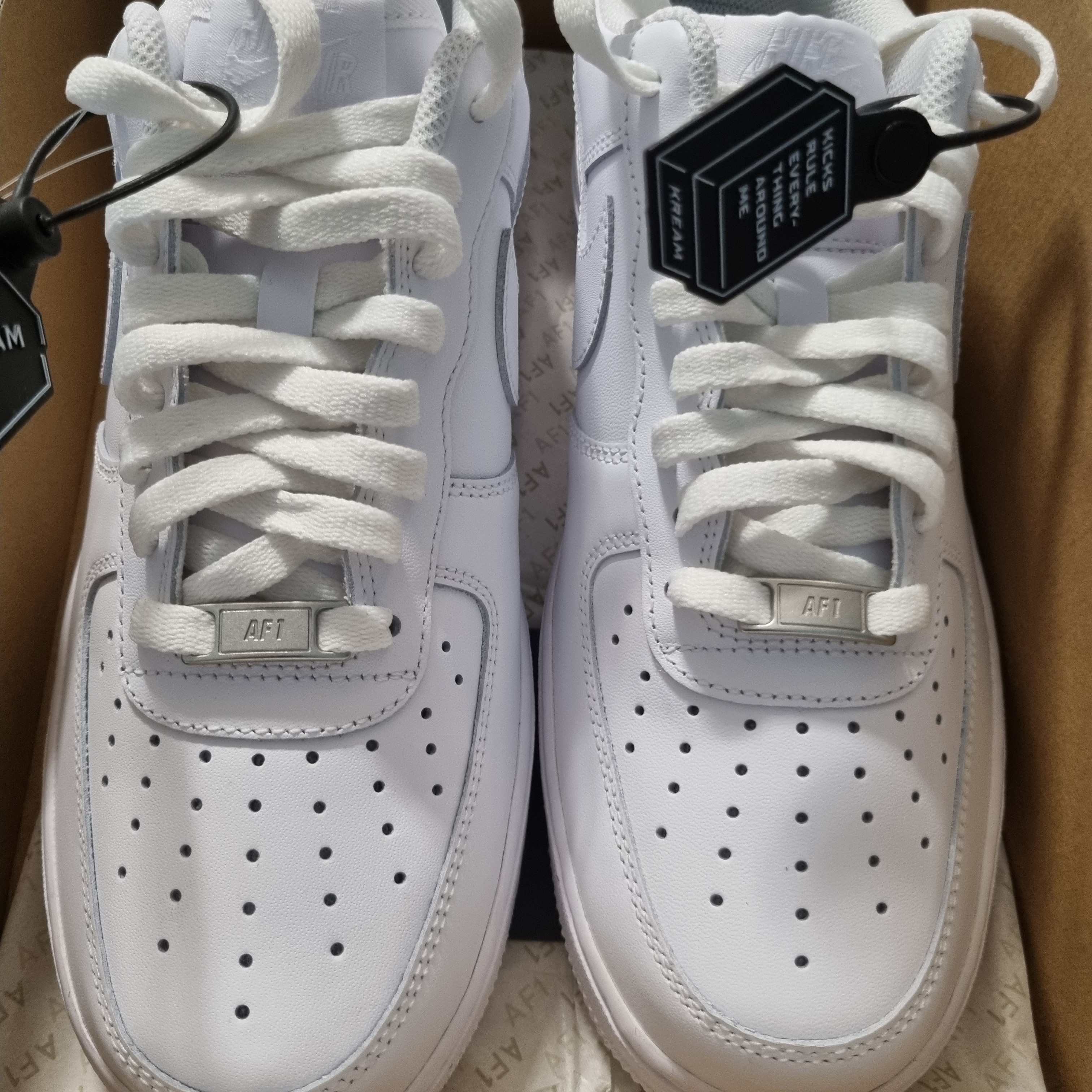 Nike Air Force 1 '07 Low White 착용 스타일
