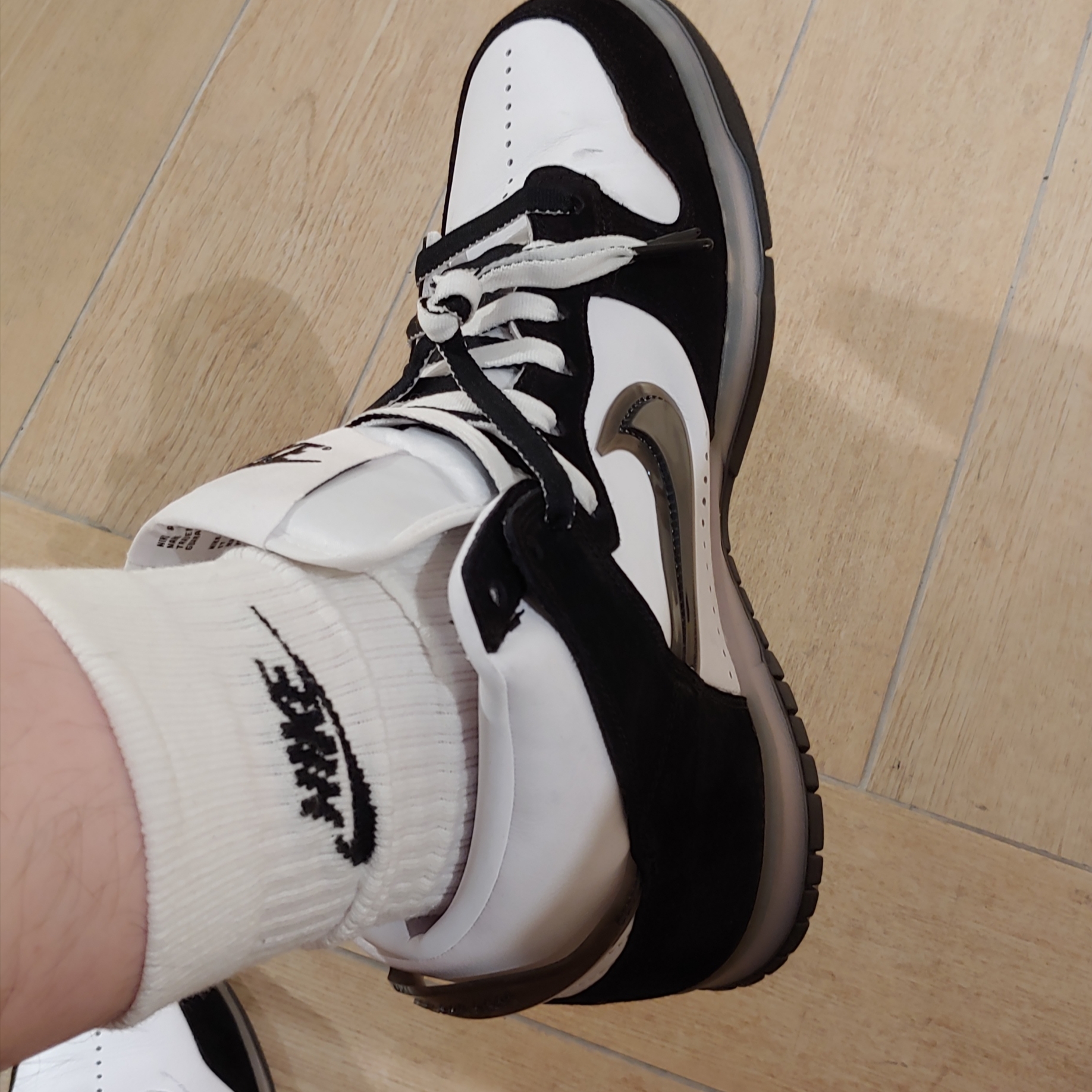 Nike x Slam Jam Dunk High SP Clear Black 착용 스타일 - 1