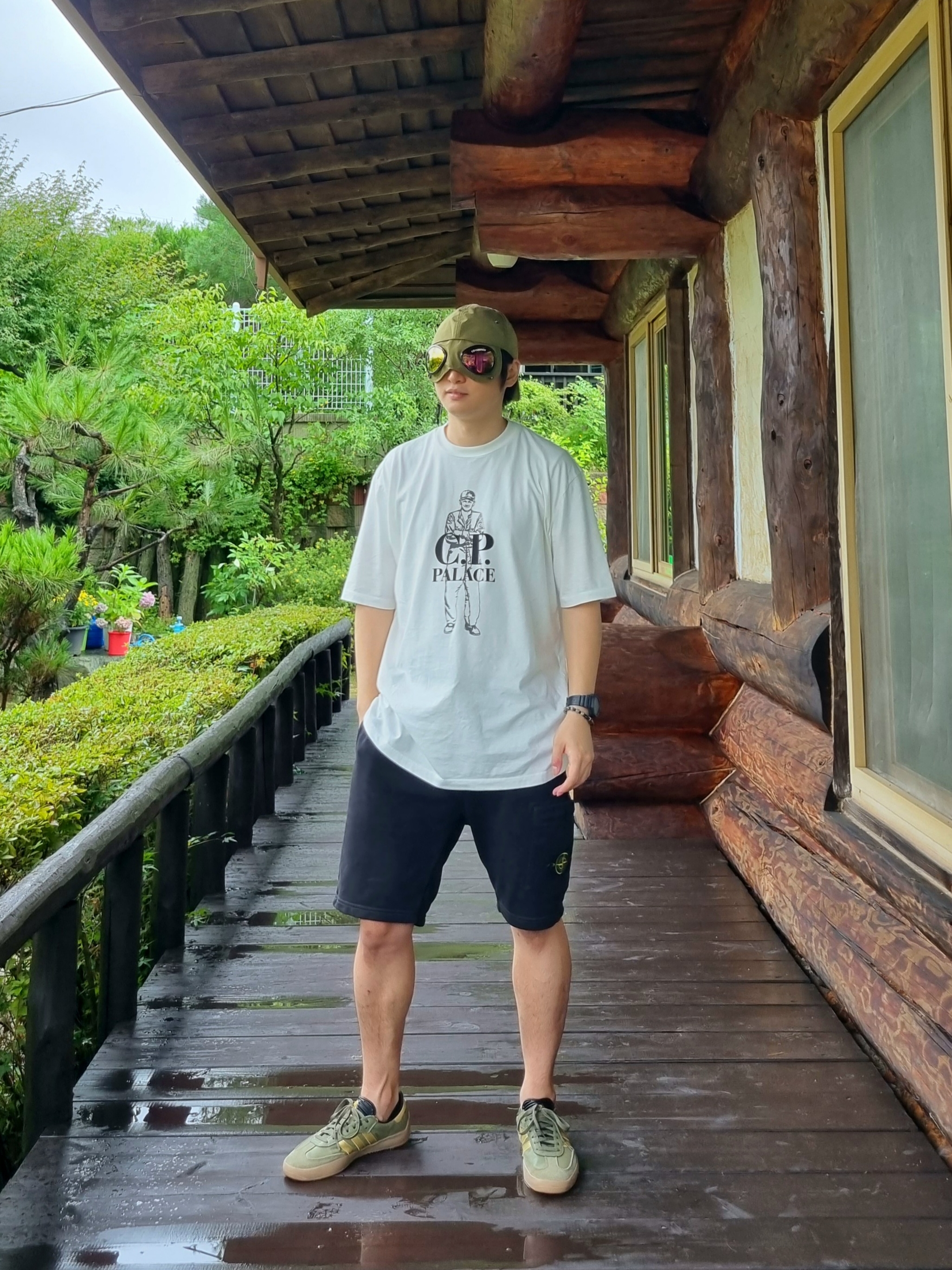 Palace x C.P. Company Logo T-Shirt White - 22FW, Palace x C.P. Company Goggle P-Cap Olive - 22FW 착용 스타일