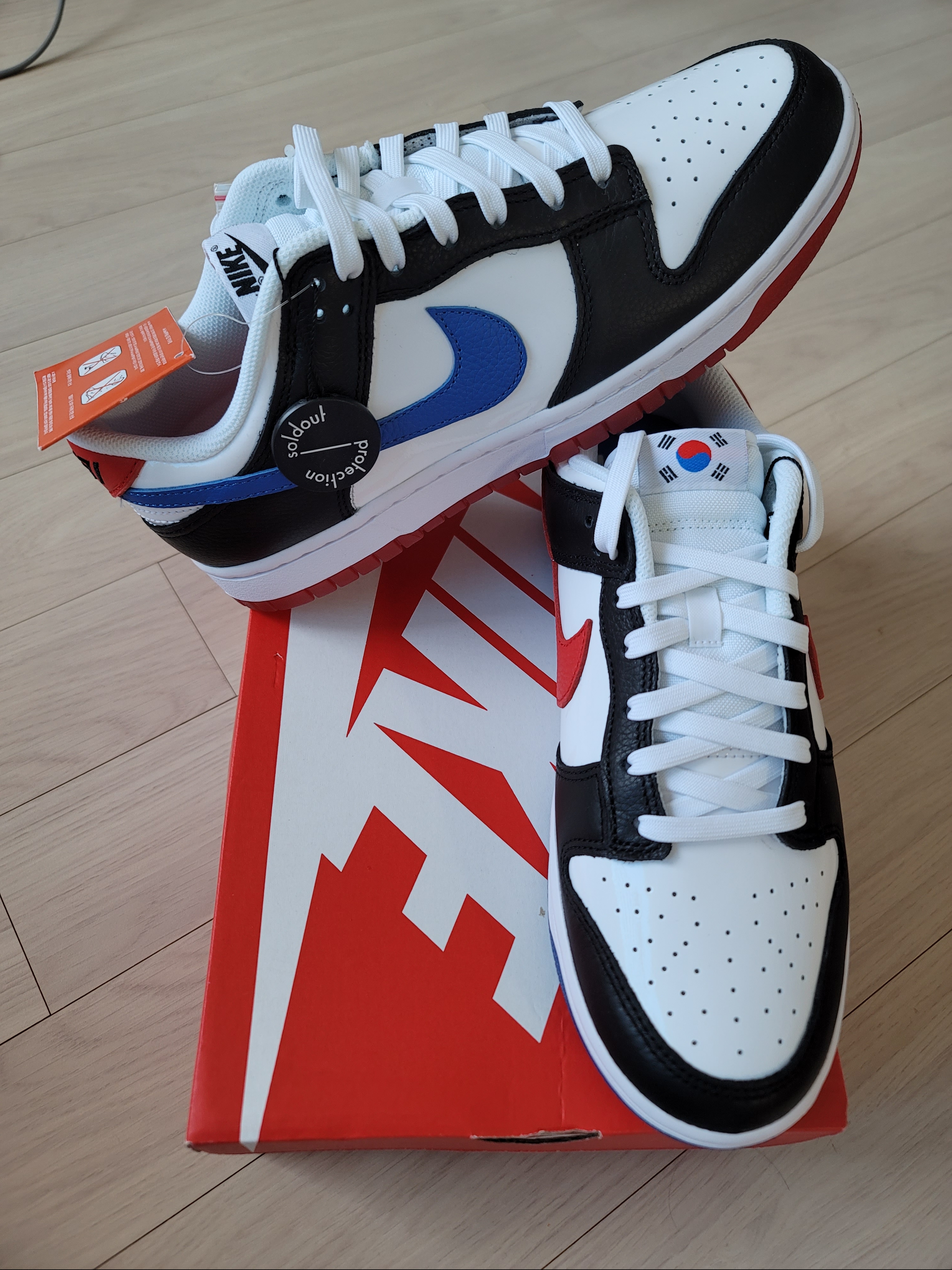 Nike Dunk Low SE Seoul 착용 스타일