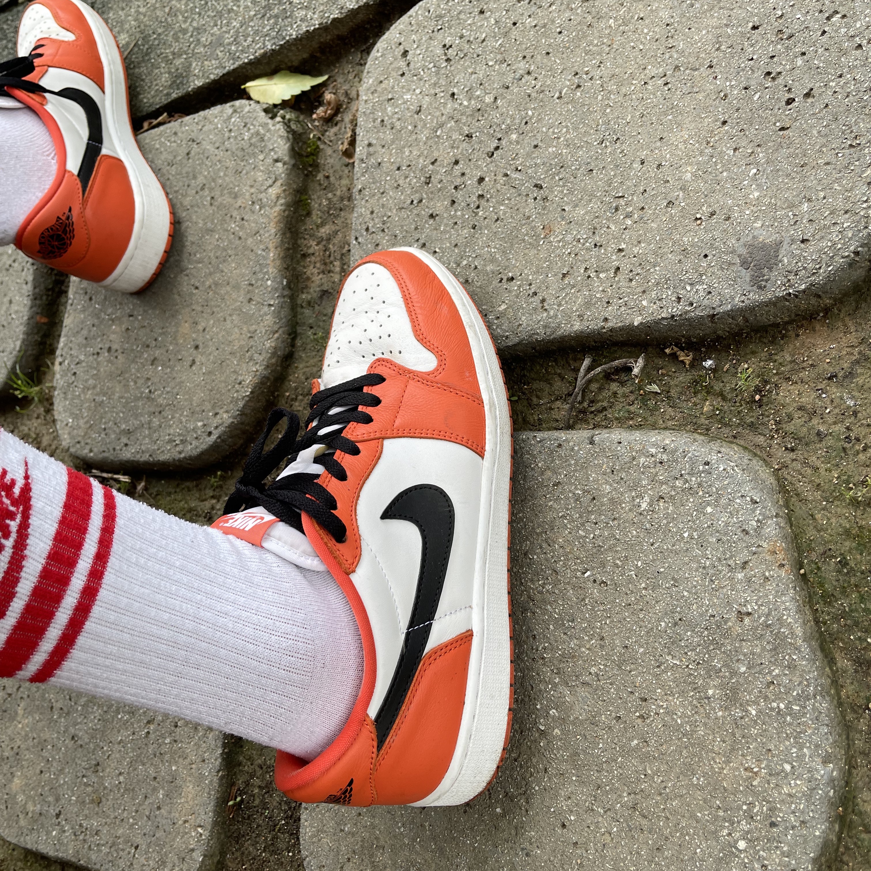 Jordan 1 Low OG Starfish 착용 스타일 - 3