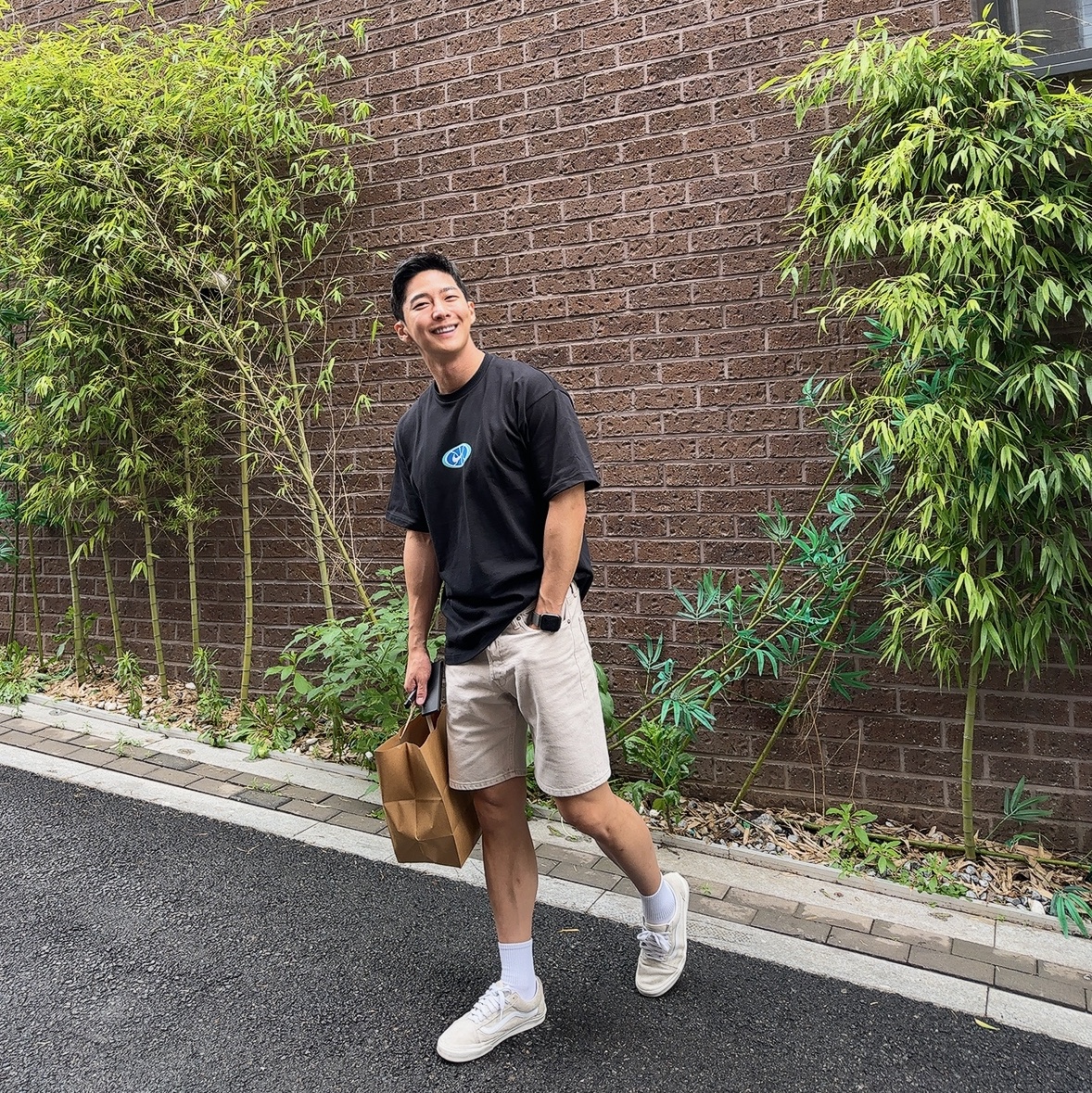 Nike NRG Argon SS T-Shirt Black (DV9402-010) 착용 스타일