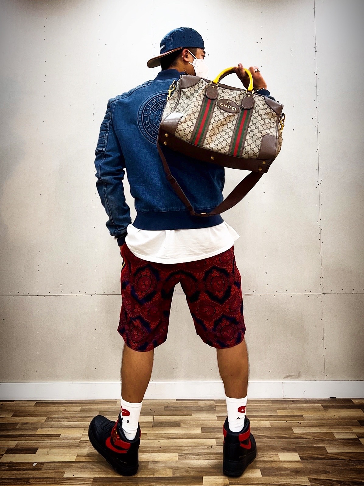Nike x 1017 Alyx 9SM Air Force 1 High Black University Red, Rolex Sky-Dweller 42mm 326933 Champagne Jubilee 착용 스타일 - 1