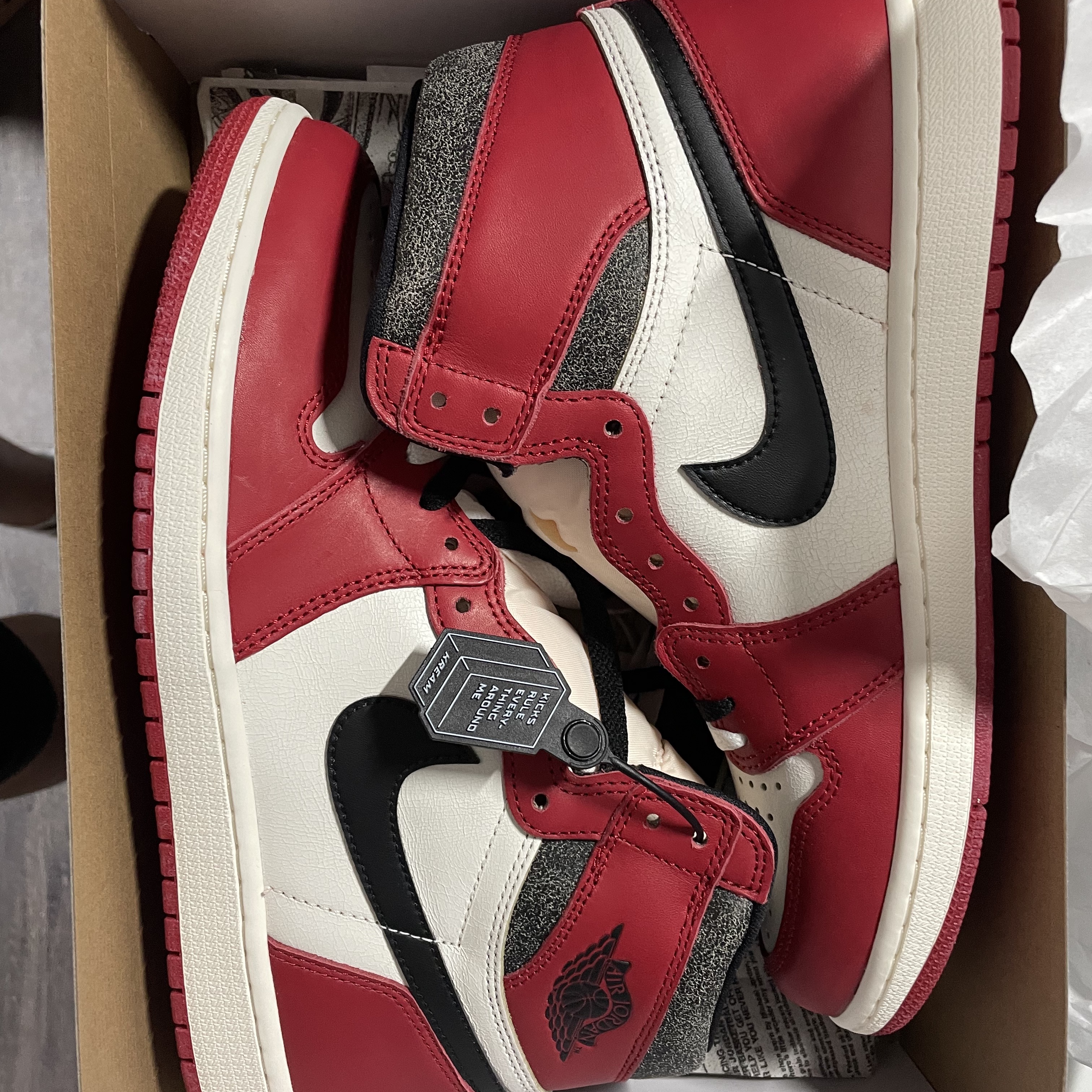 Jordan 1 Retro High OG Chicago 2022 착용 스타일 - 1