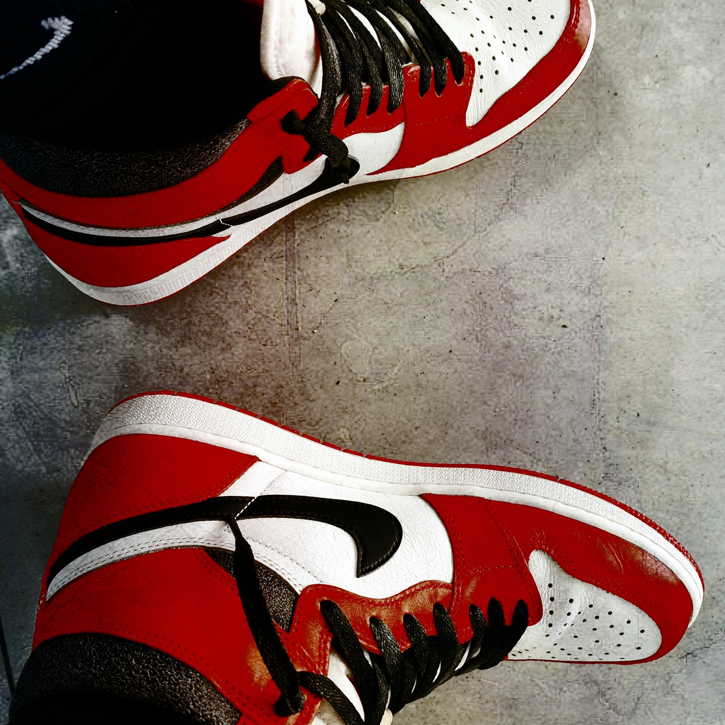 Jordan 1 Retro High OG Chicago 2022 착용 스타일 - 3