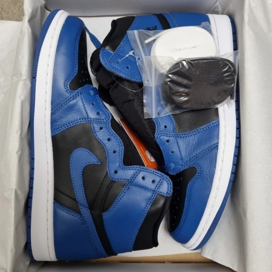 Jordan 1 Retro High OG Dark Marina Blue 착용 스타일