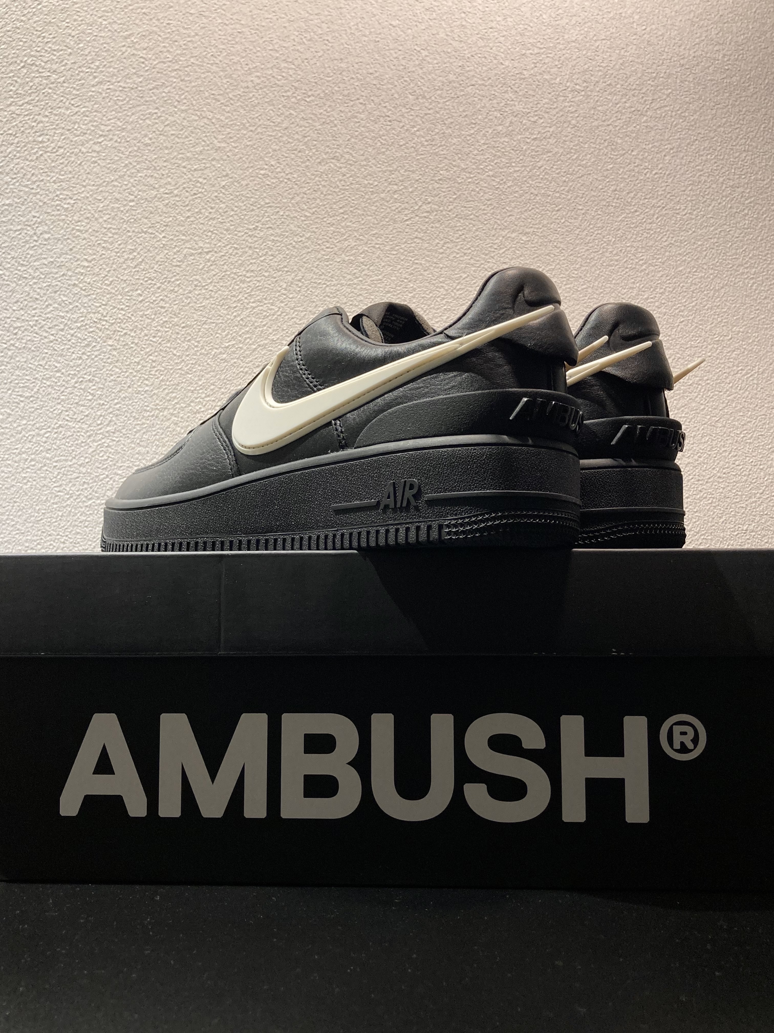 Nike x Ambush Air Force 1 Low SP Black 착용 스타일 - 2