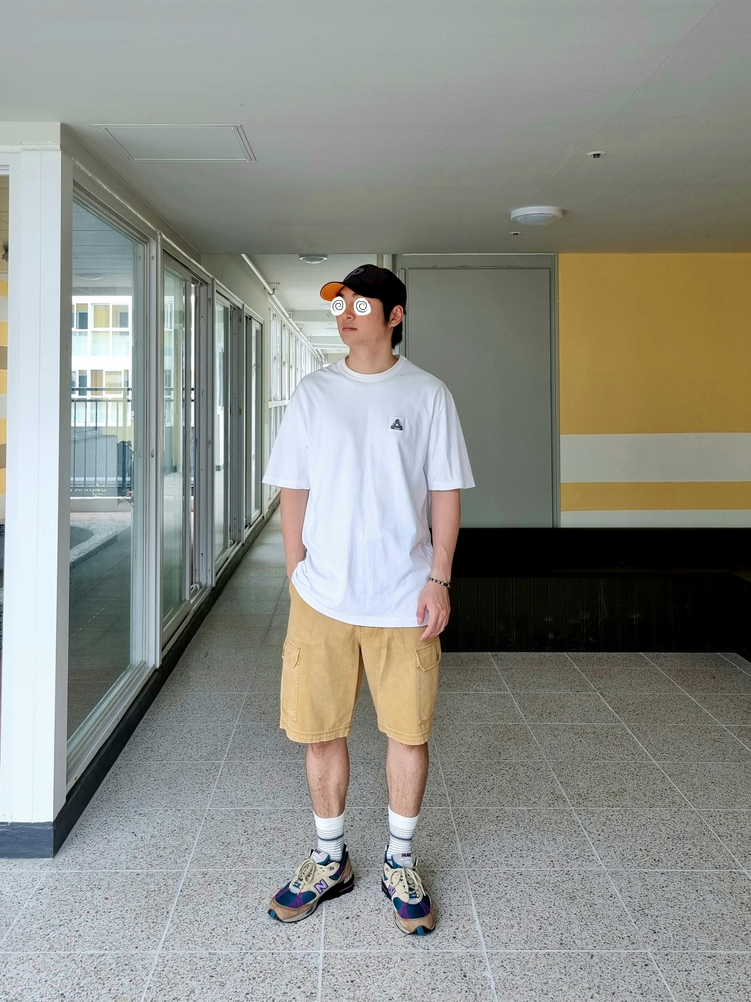 Palace x Porter P Cap Black, New Balance x Palace 991 Made in UK Teal Brown 착용 스타일
