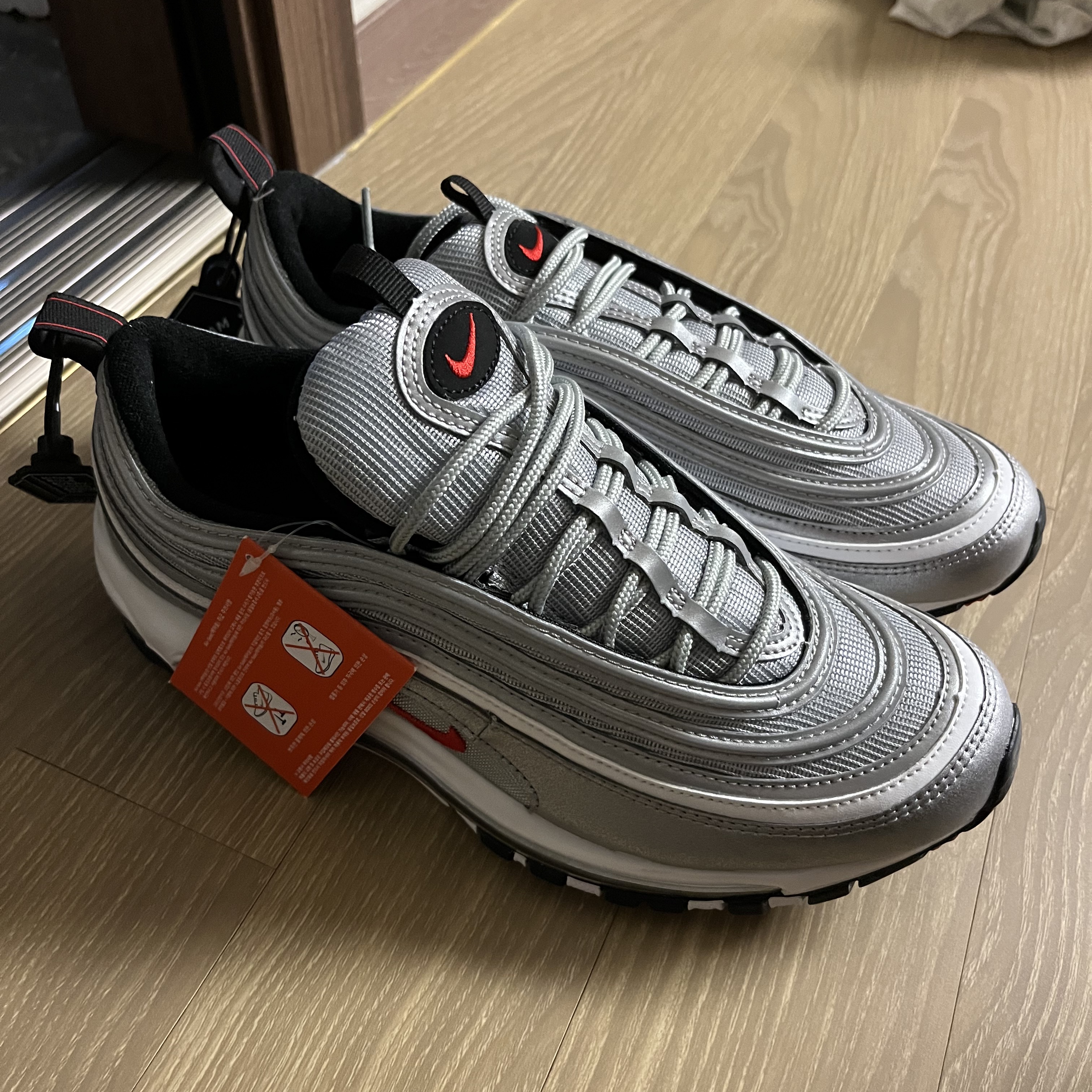 Nike Air Max 97 OG Silver Bullet 2022 착용 스타일 - 2