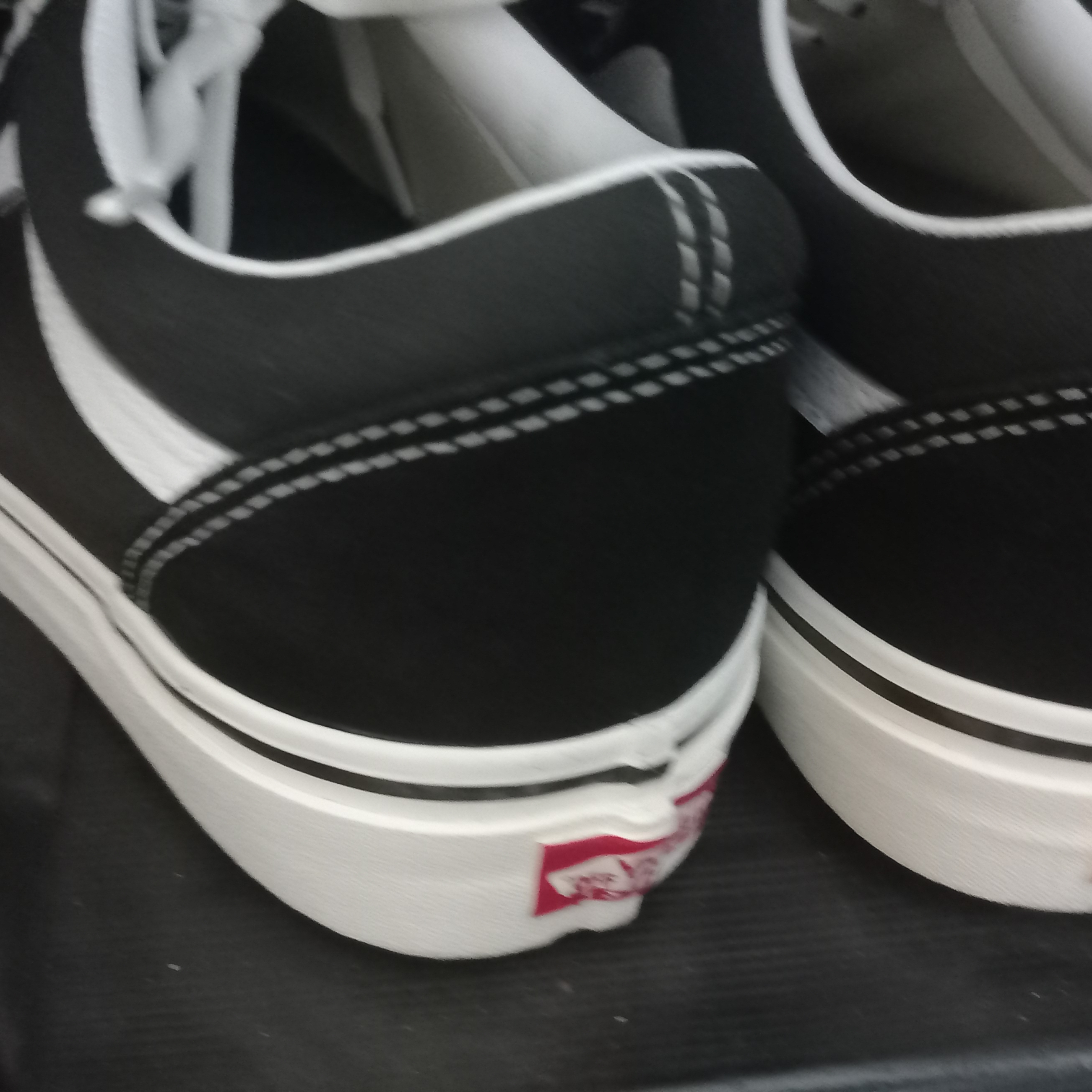 Vans Old Skool 36 DX Anaheim Factory Black White 착용 스타일