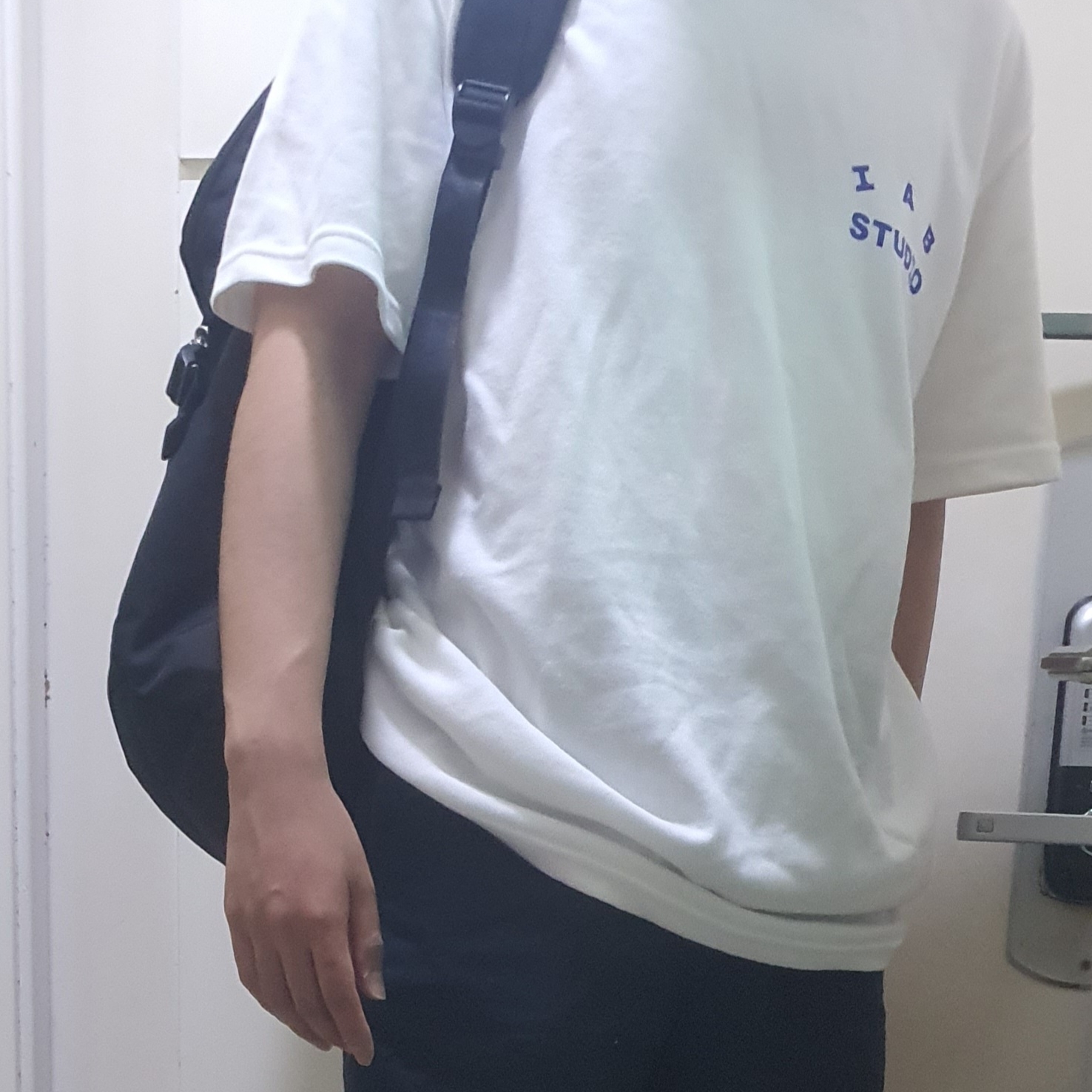 IAB Studio 10th Anniversary T-Shirt White 착용 스타일