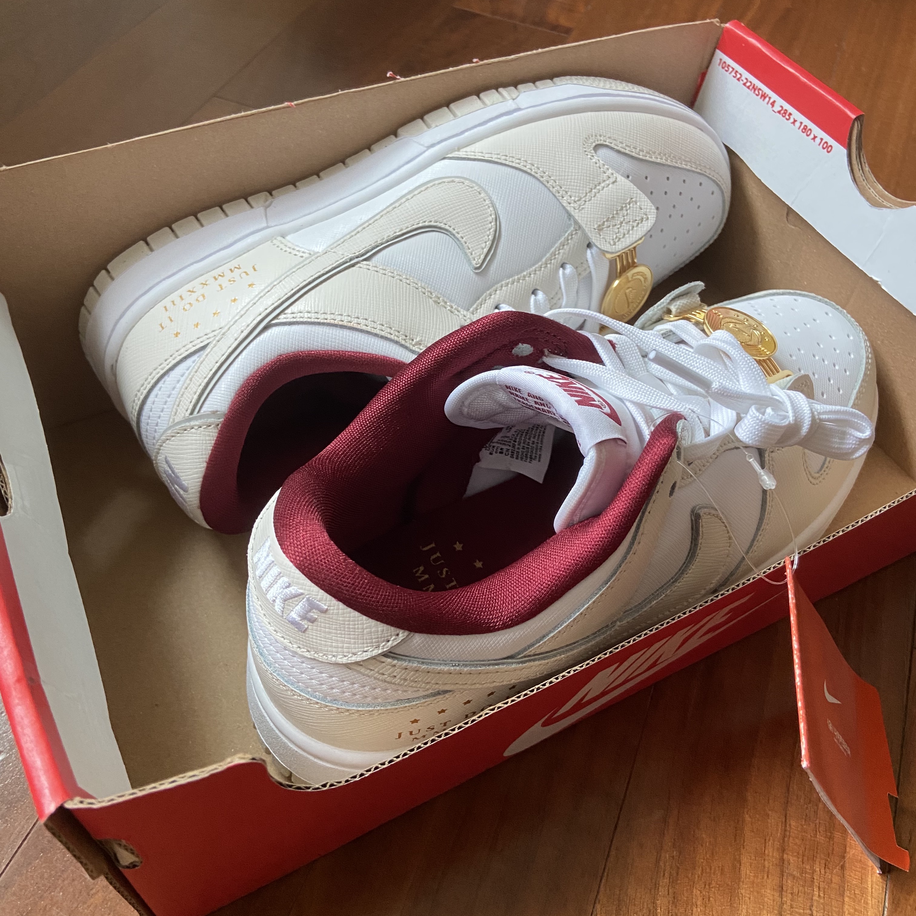 (W) Nike Dunk Low SE White Photon Dust 착용 스타일