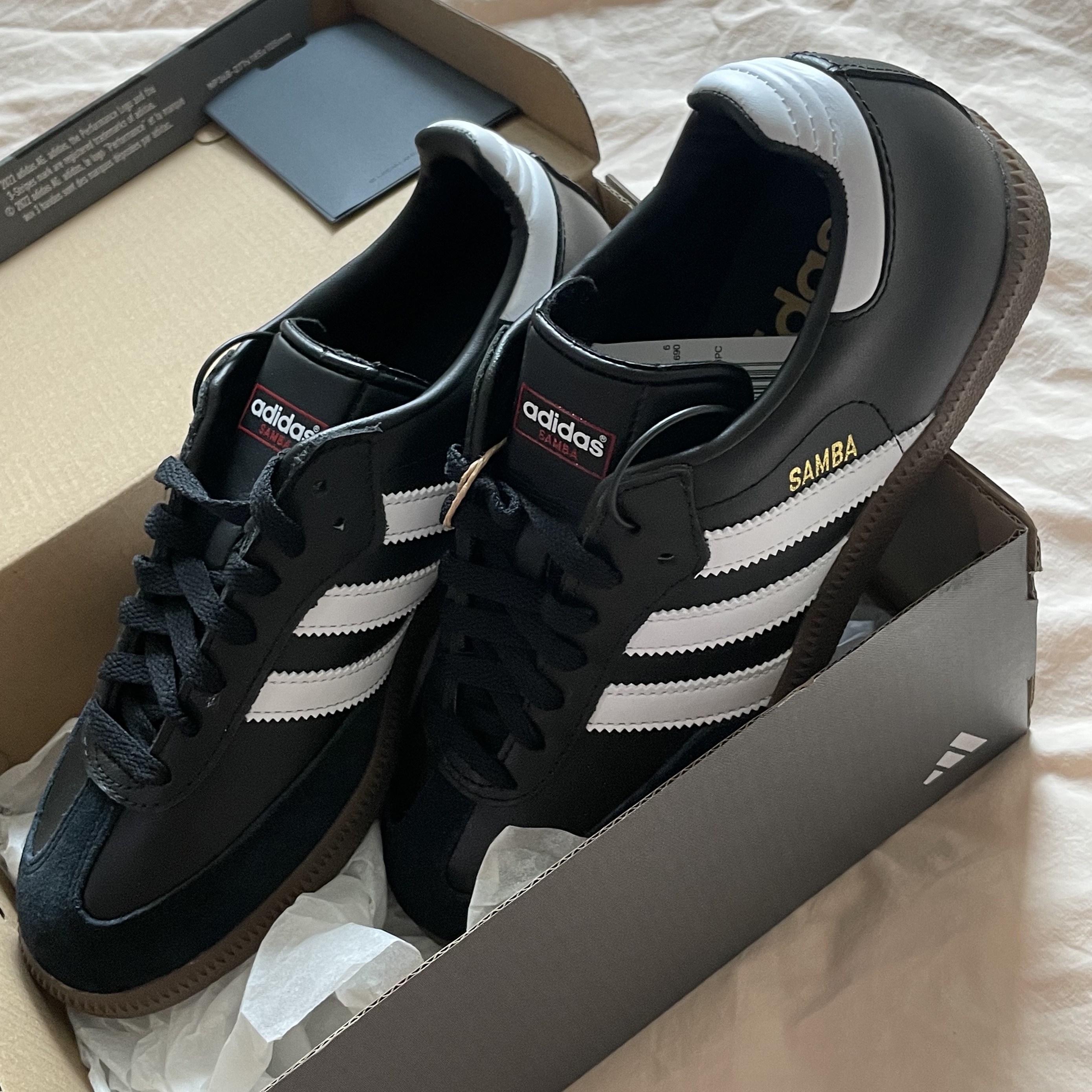 Adidas Samba Leather Core Black 착용 스타일